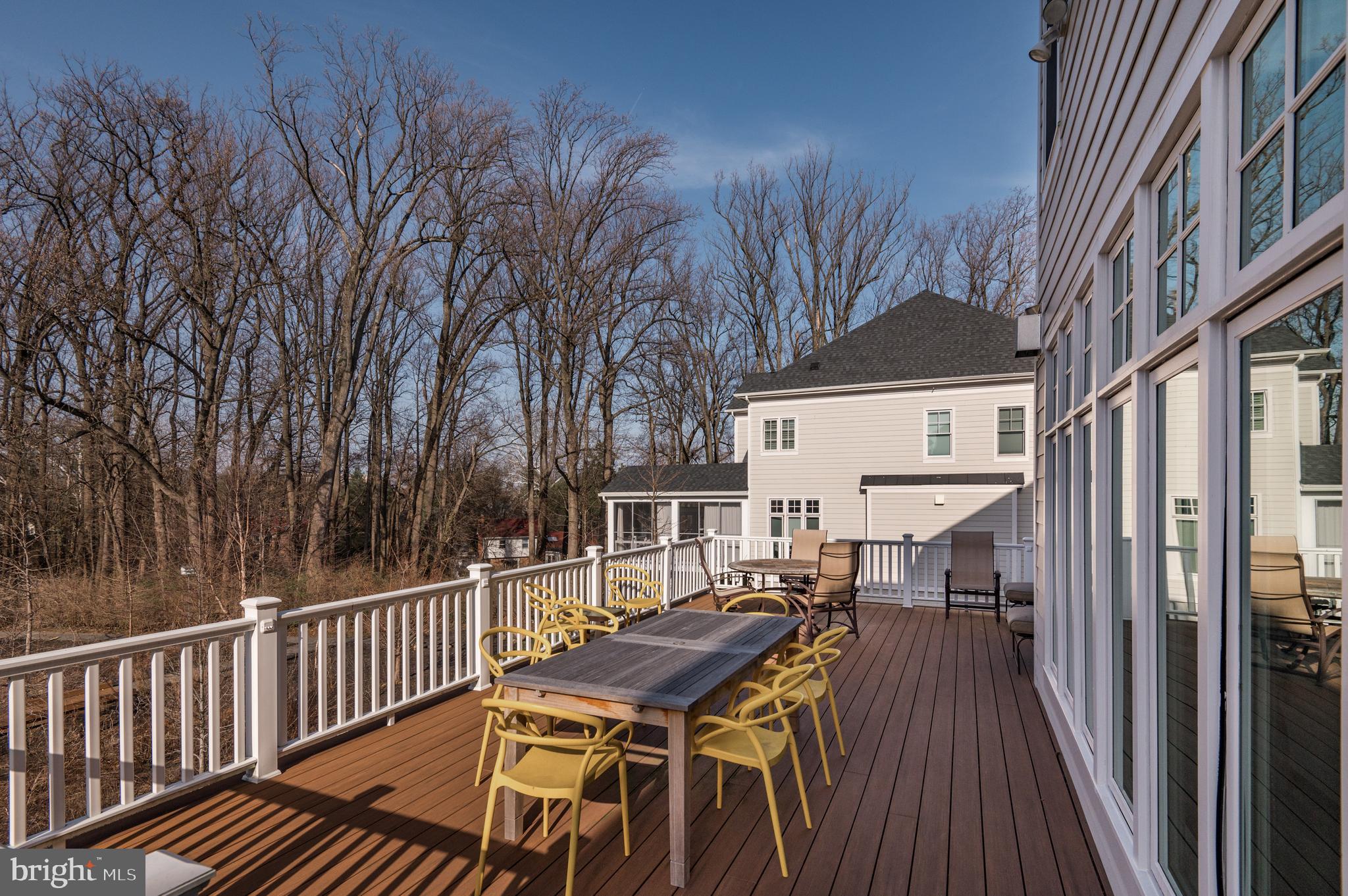 BETHESDA MEWS - Residential