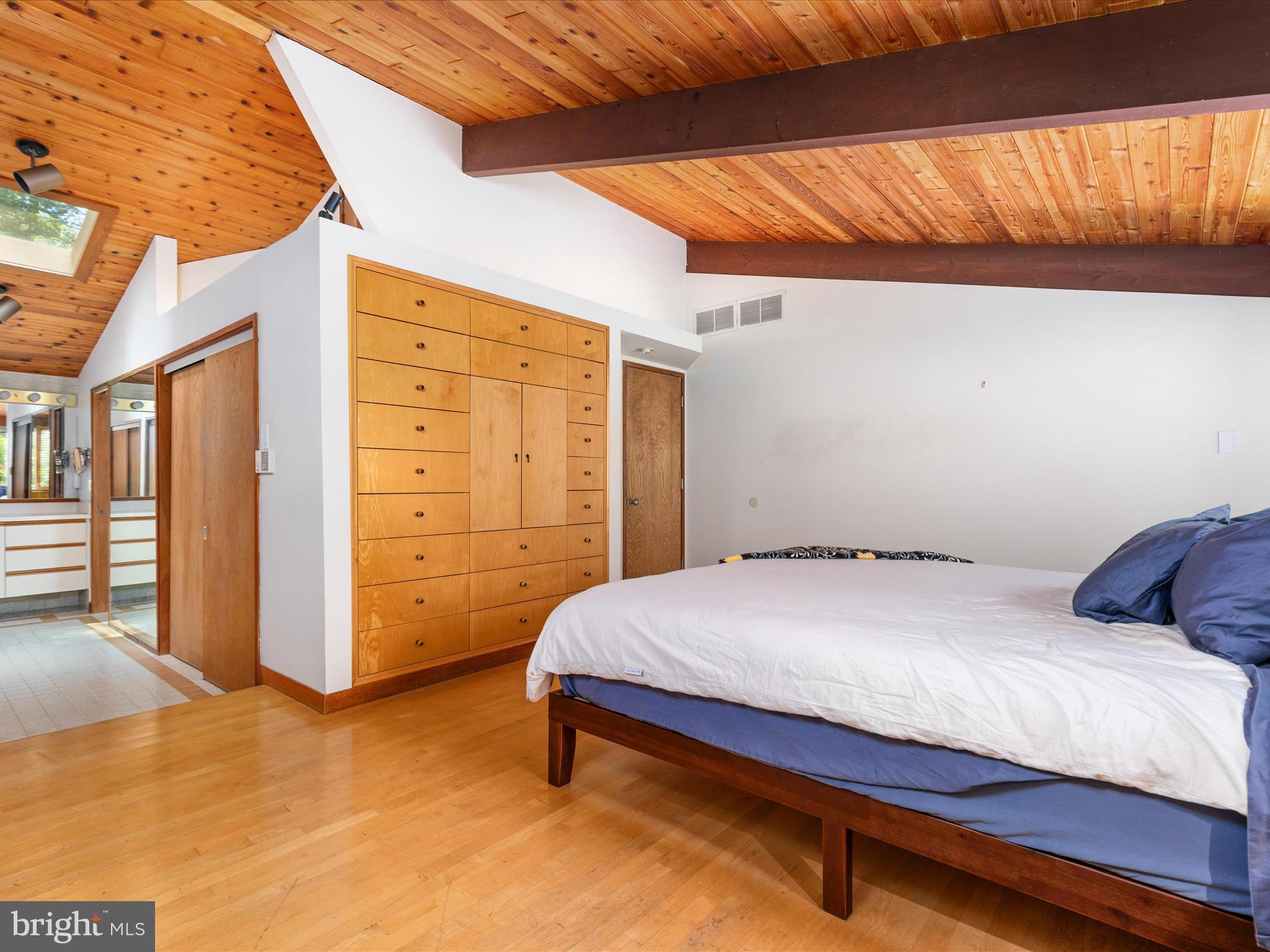 EQUESTRIAN PARK - Residential