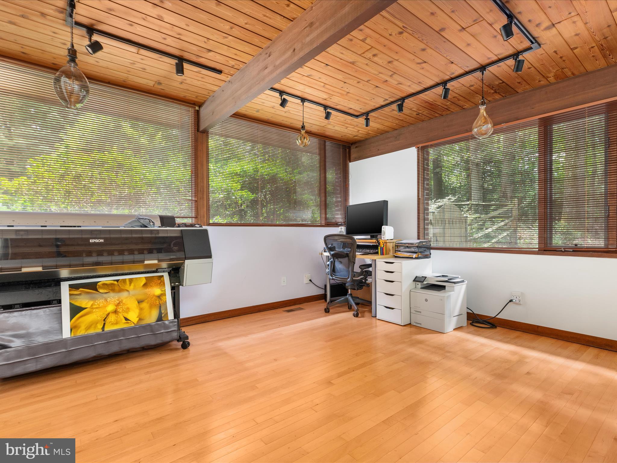 EQUESTRIAN PARK - Residential