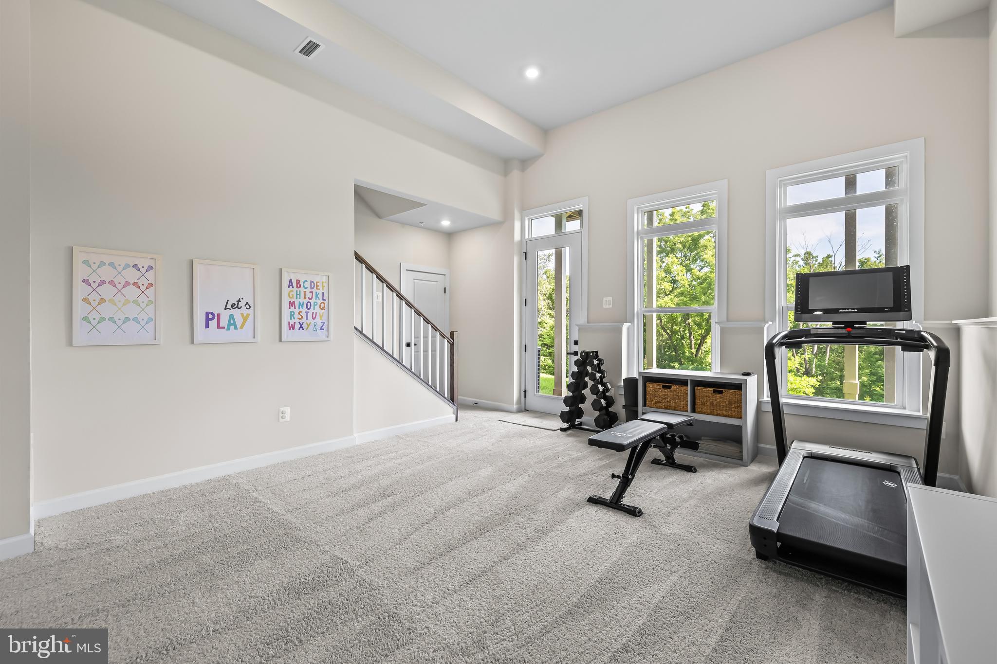 LONGVIEW RIDGE - Residential Lease