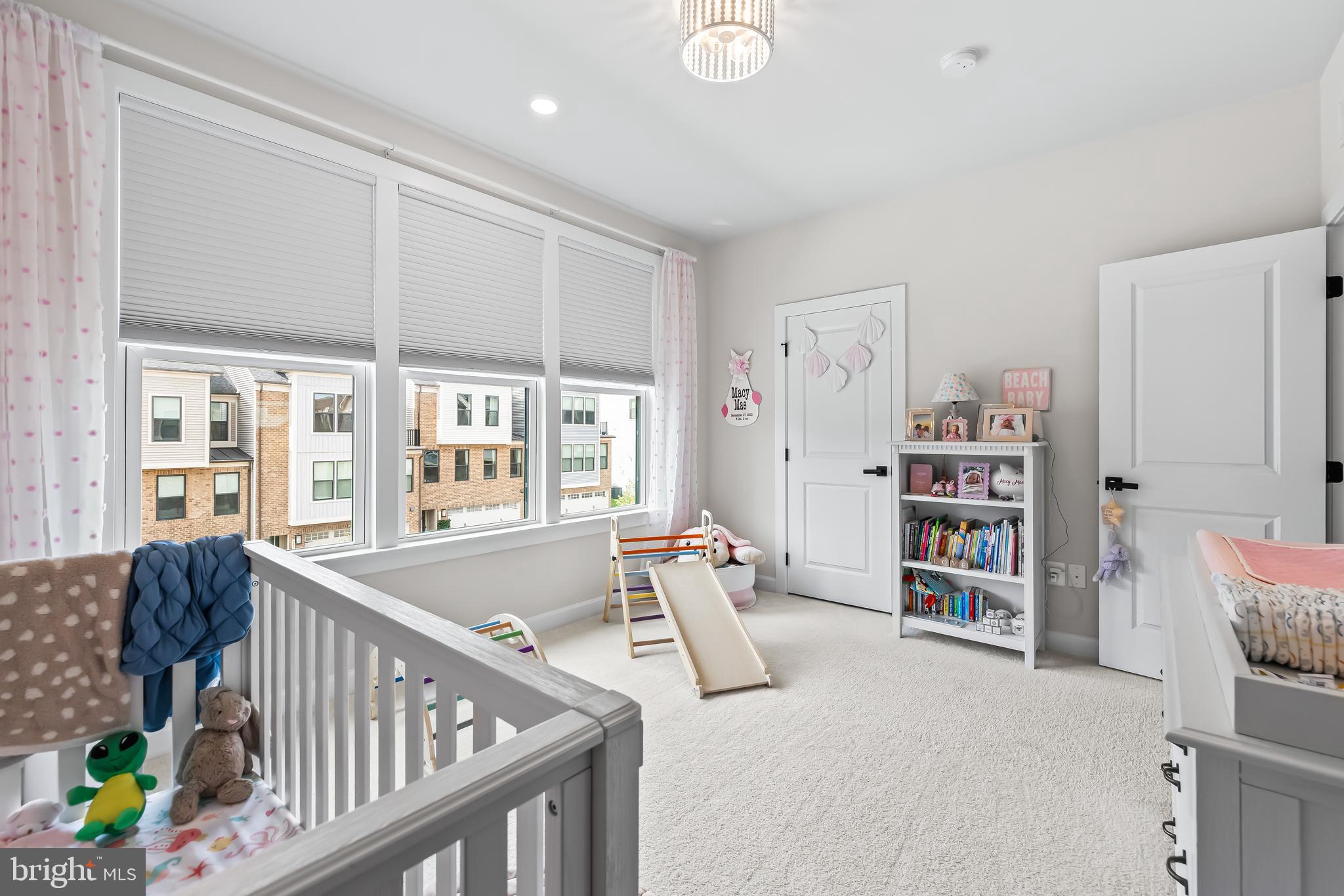 LONGVIEW RIDGE - Residential Lease