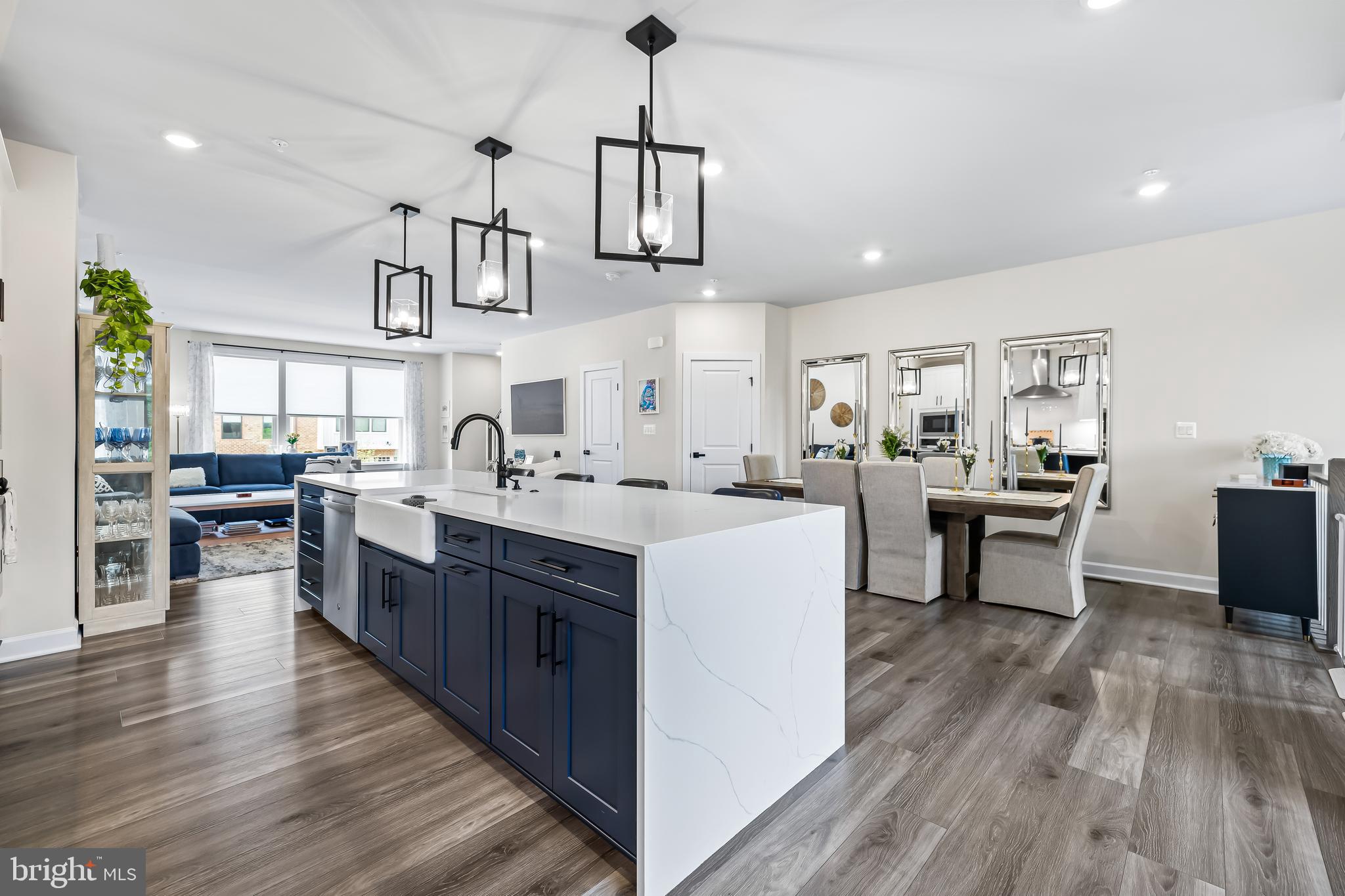 LONGVIEW RIDGE - Residential Lease