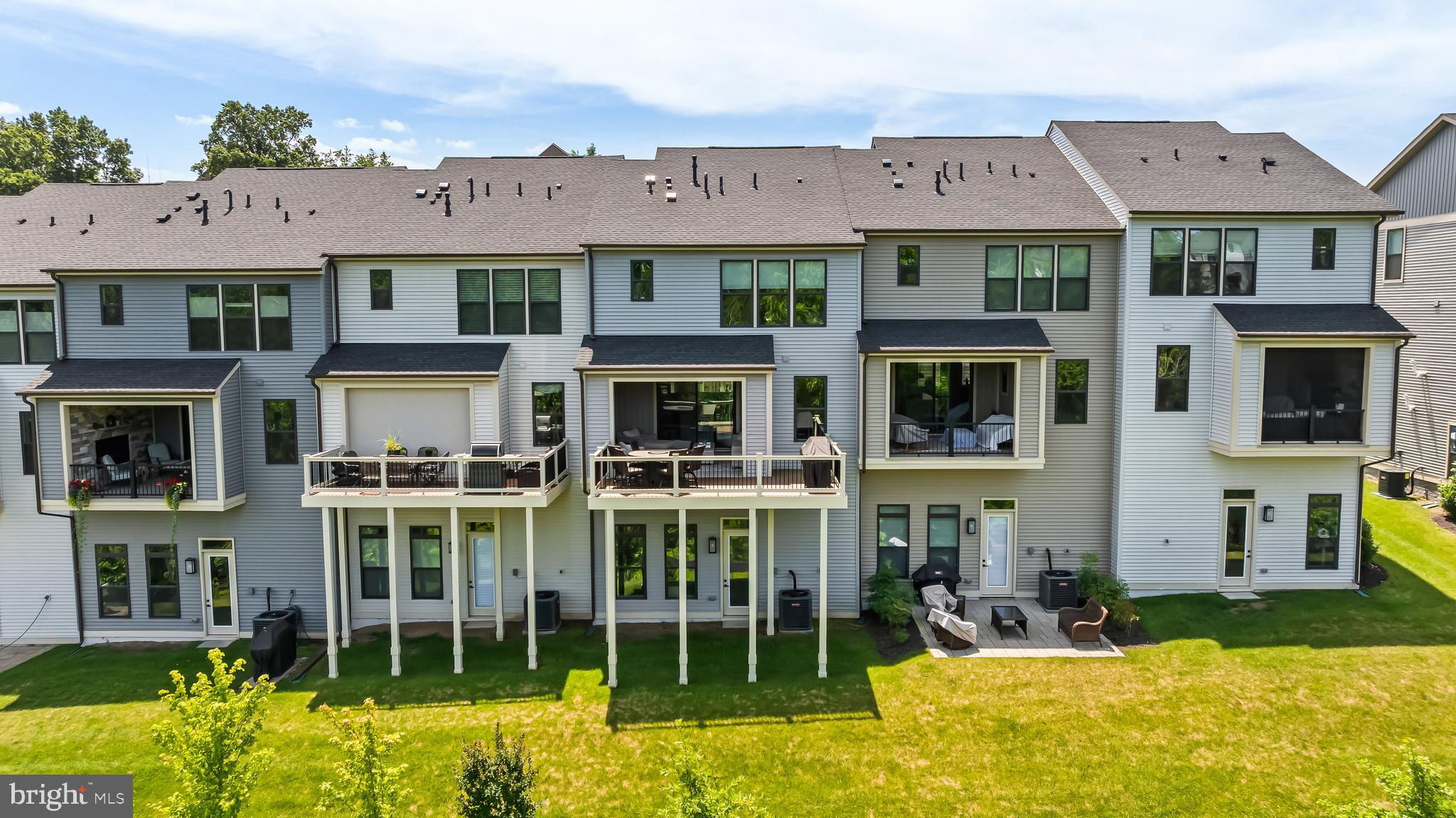 LONGVIEW RIDGE - Residential Lease