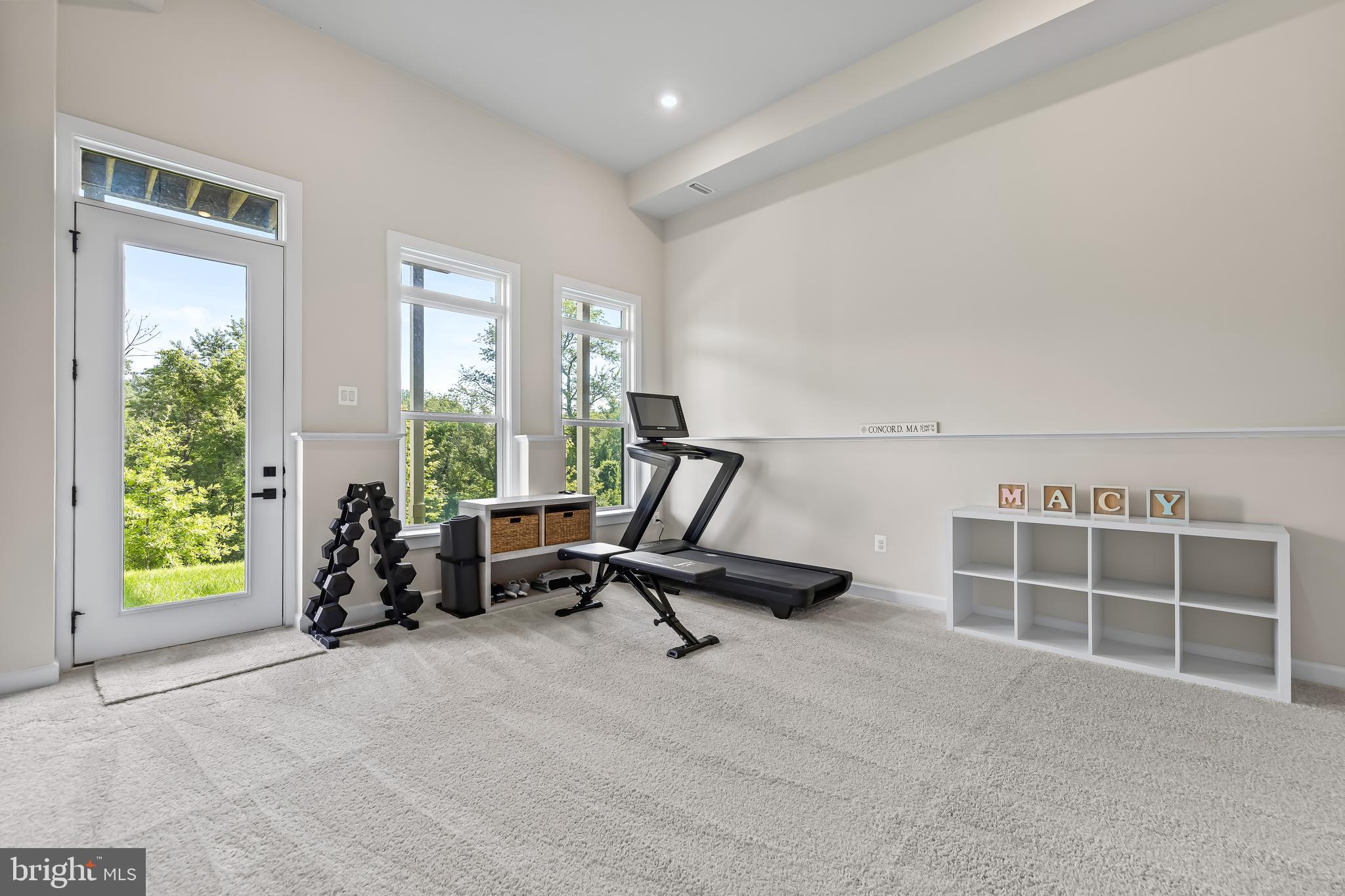 LONGVIEW RIDGE - Residential Lease