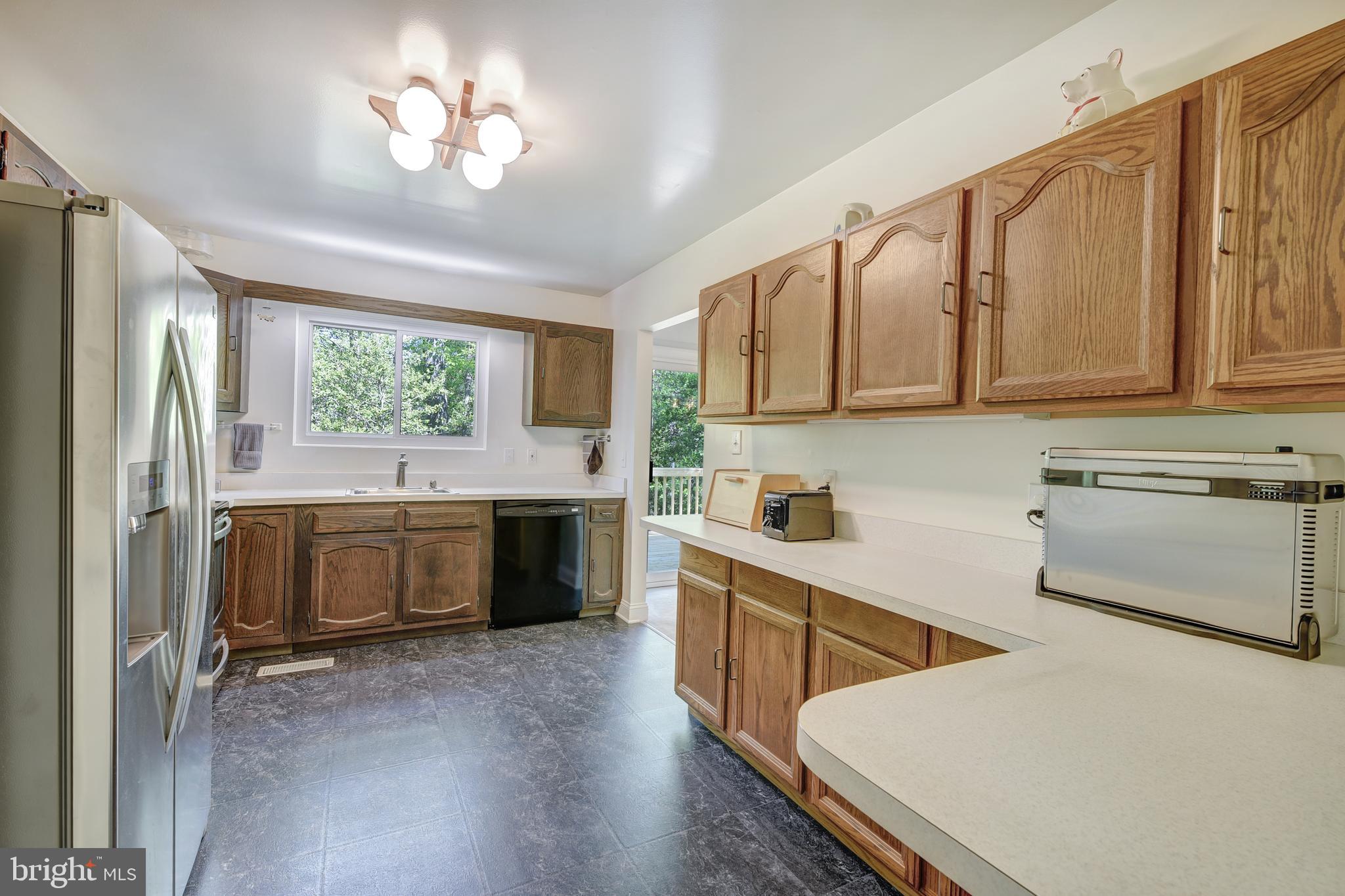 SUNRISE BEACH - Residential