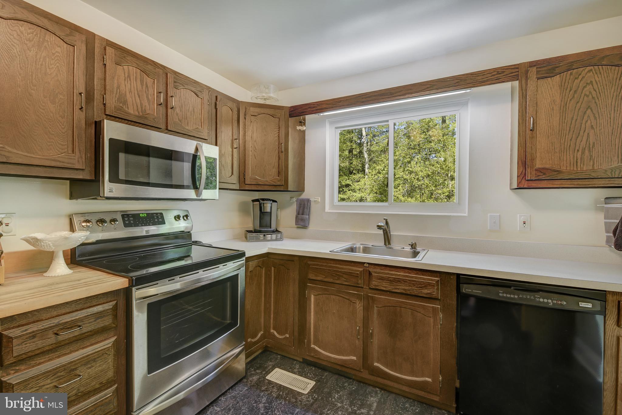 SUNRISE BEACH - Residential