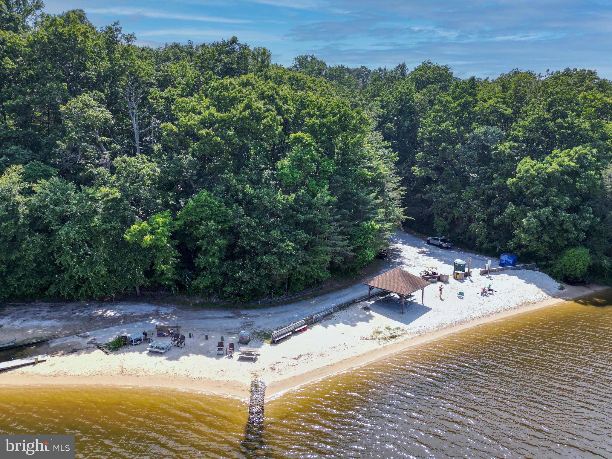 SUNRISE BEACH - Residential