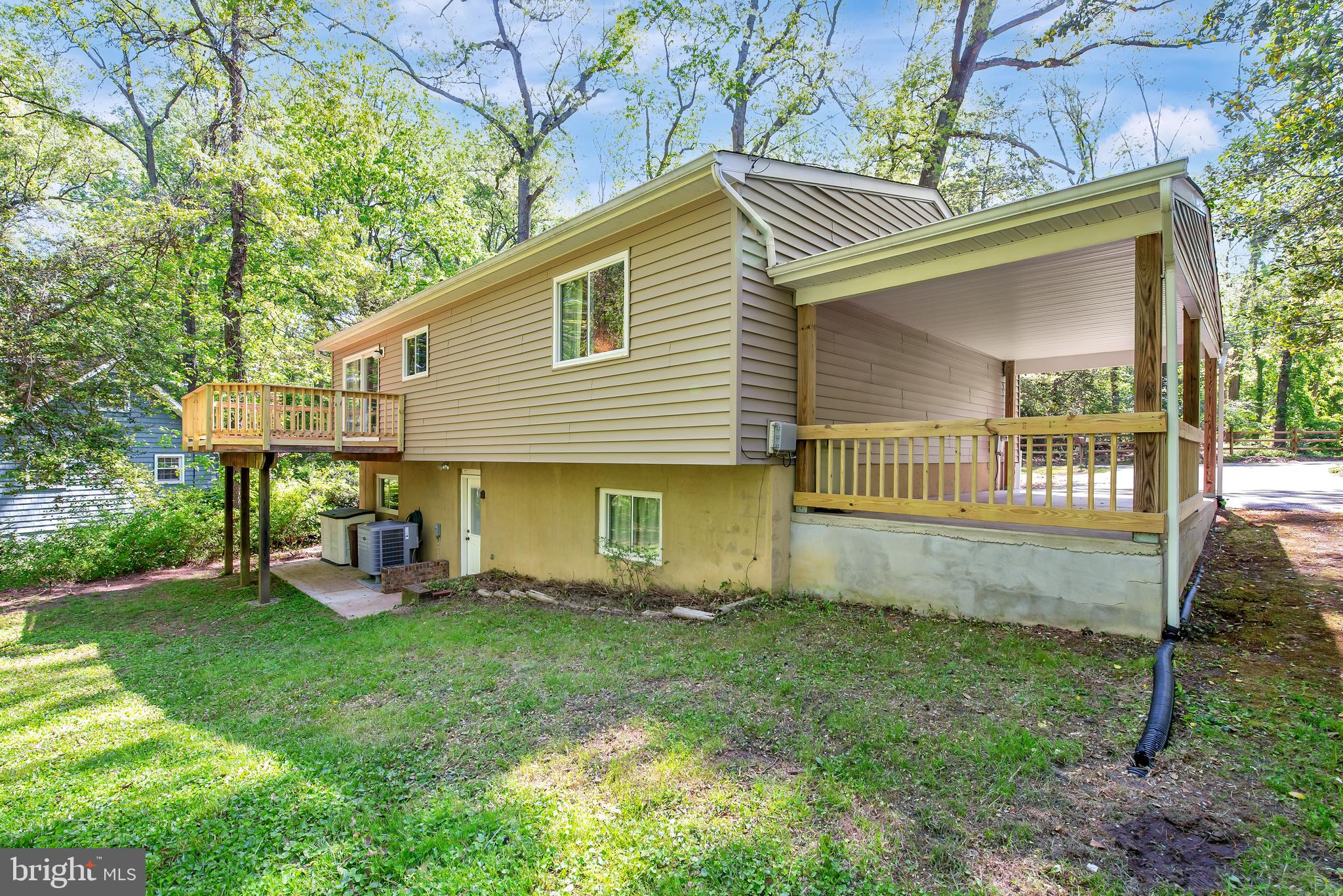 SUNRISE BEACH - Residential