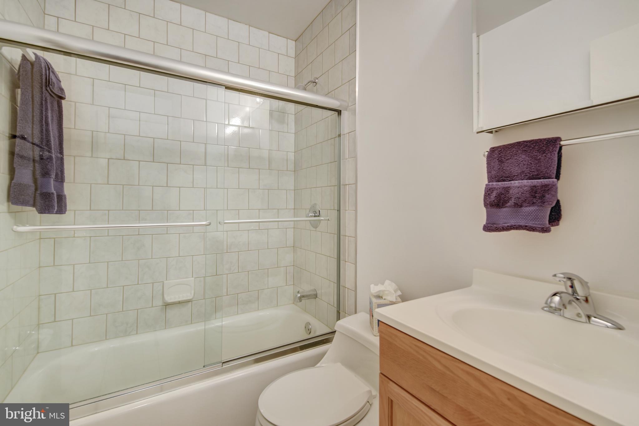 SUNRISE BEACH - Residential