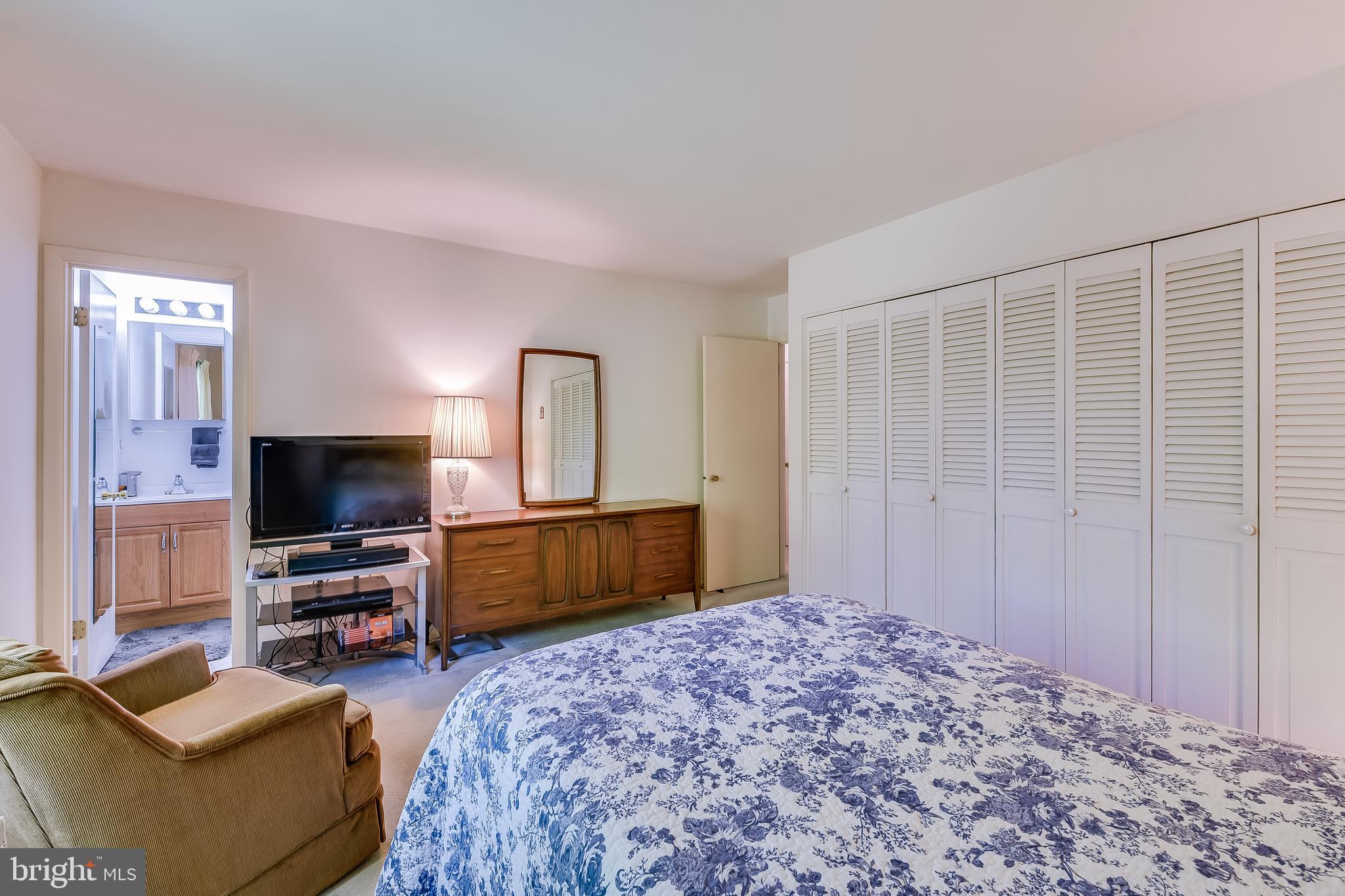 SUNRISE BEACH - Residential