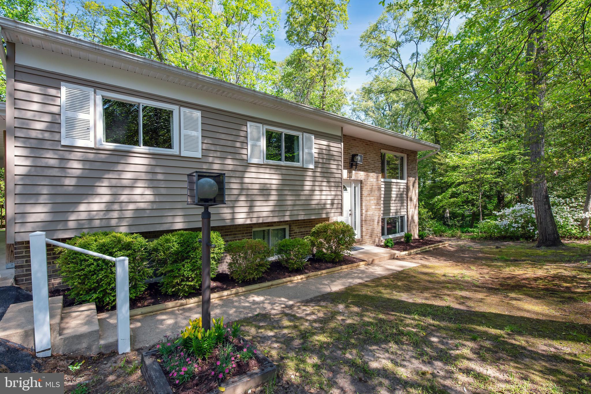 SUNRISE BEACH - Residential