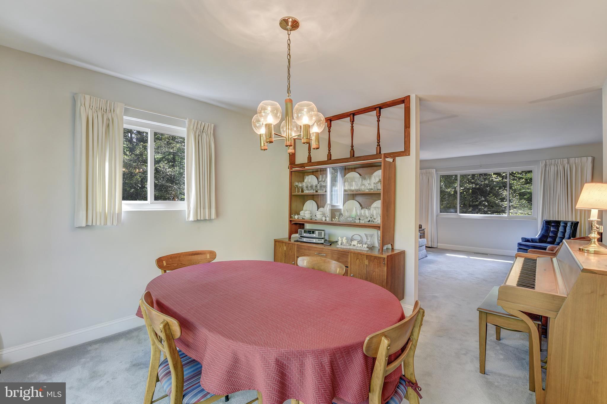 SUNRISE BEACH - Residential