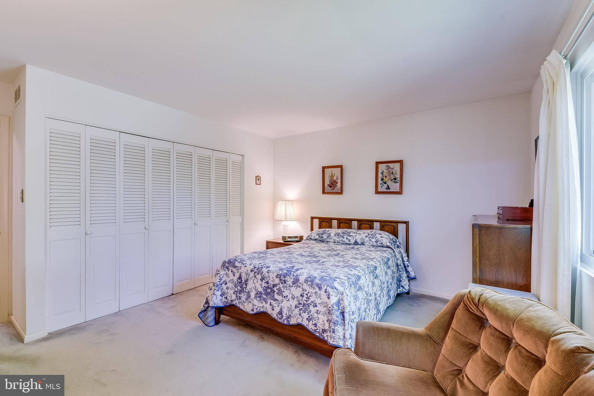 SUNRISE BEACH - Residential