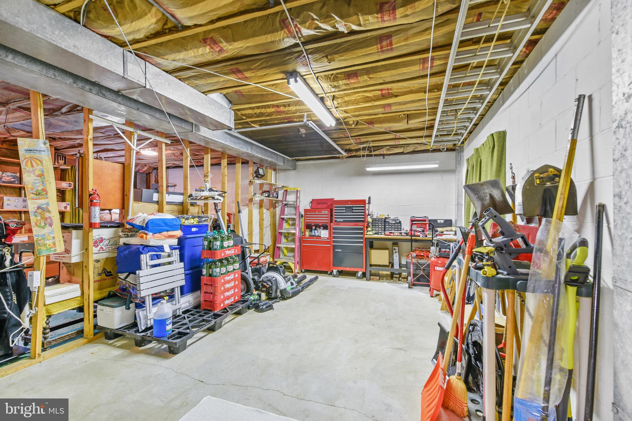 SUNRISE BEACH - Residential