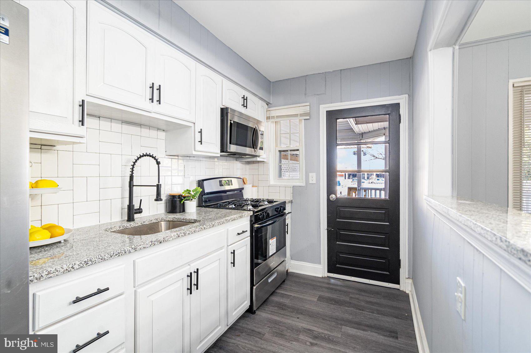 GRAY MANOR HOMES - Residential