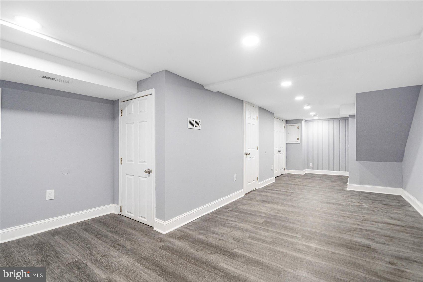 GRAY MANOR HOMES - Residential