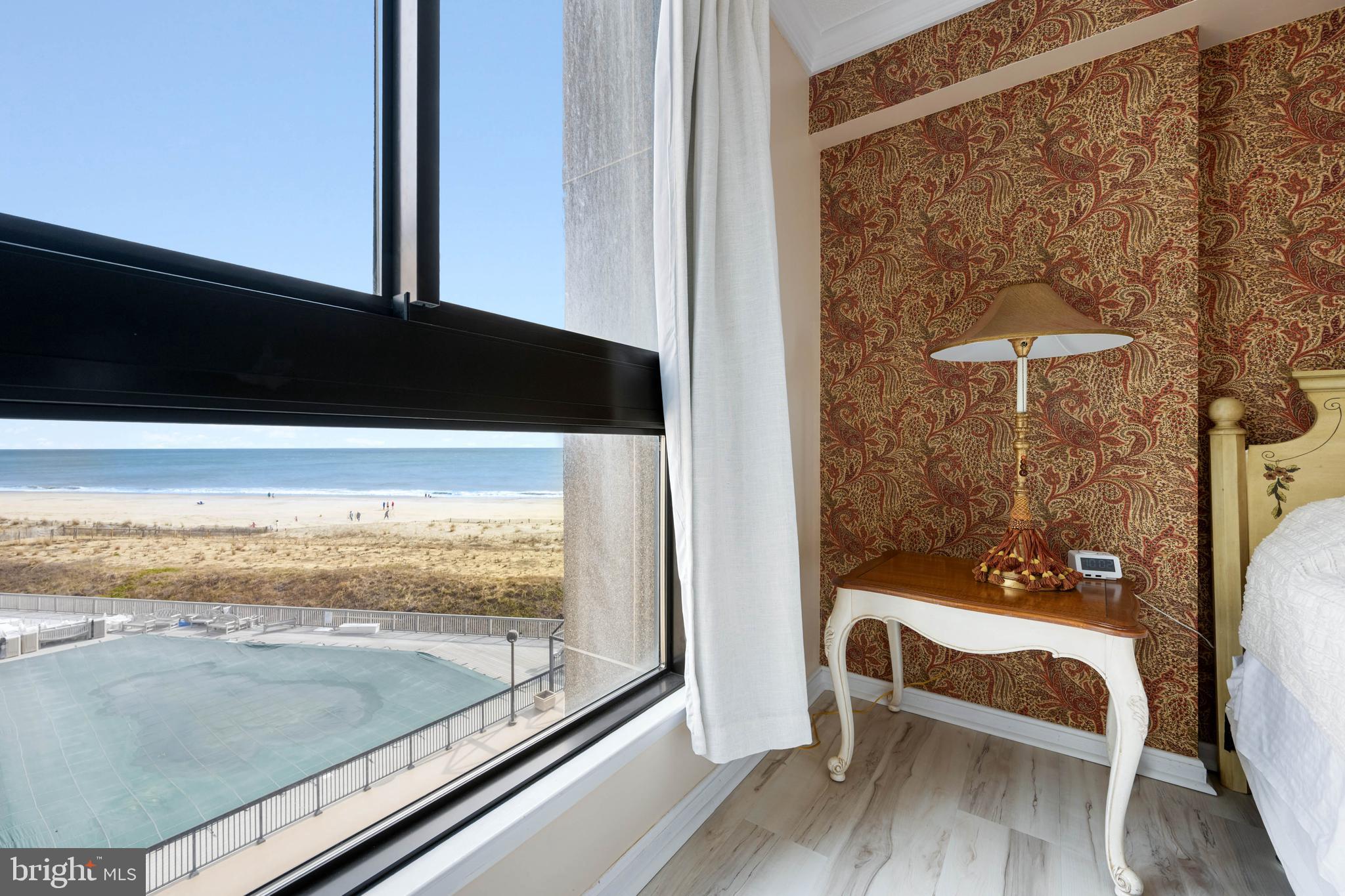 SEA COLONY EAST - Residential