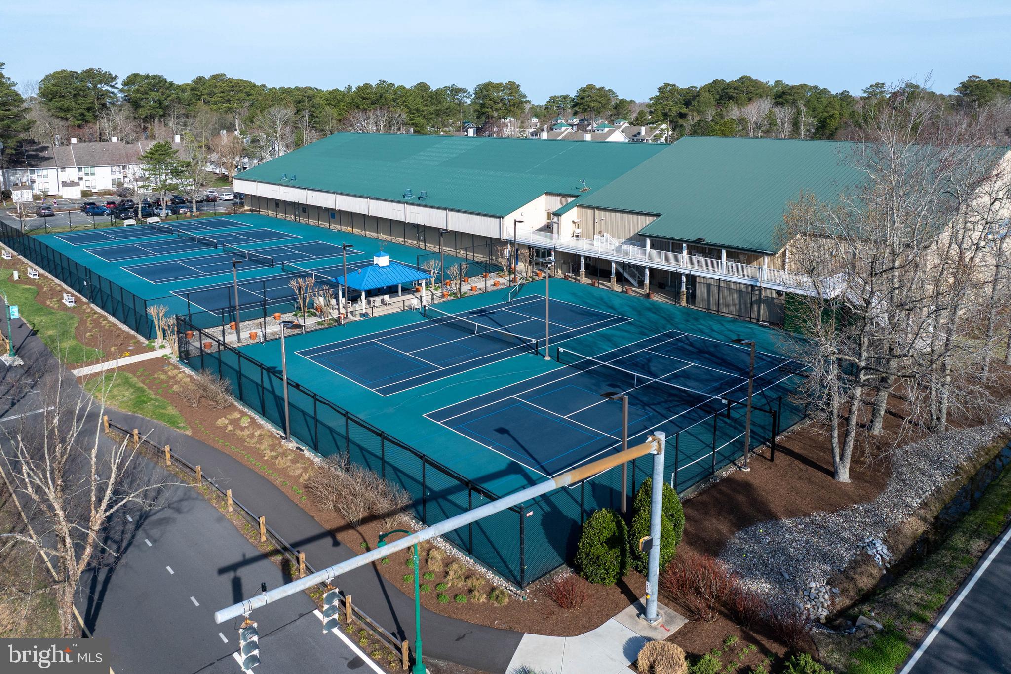 SEA COLONY EAST - Residential