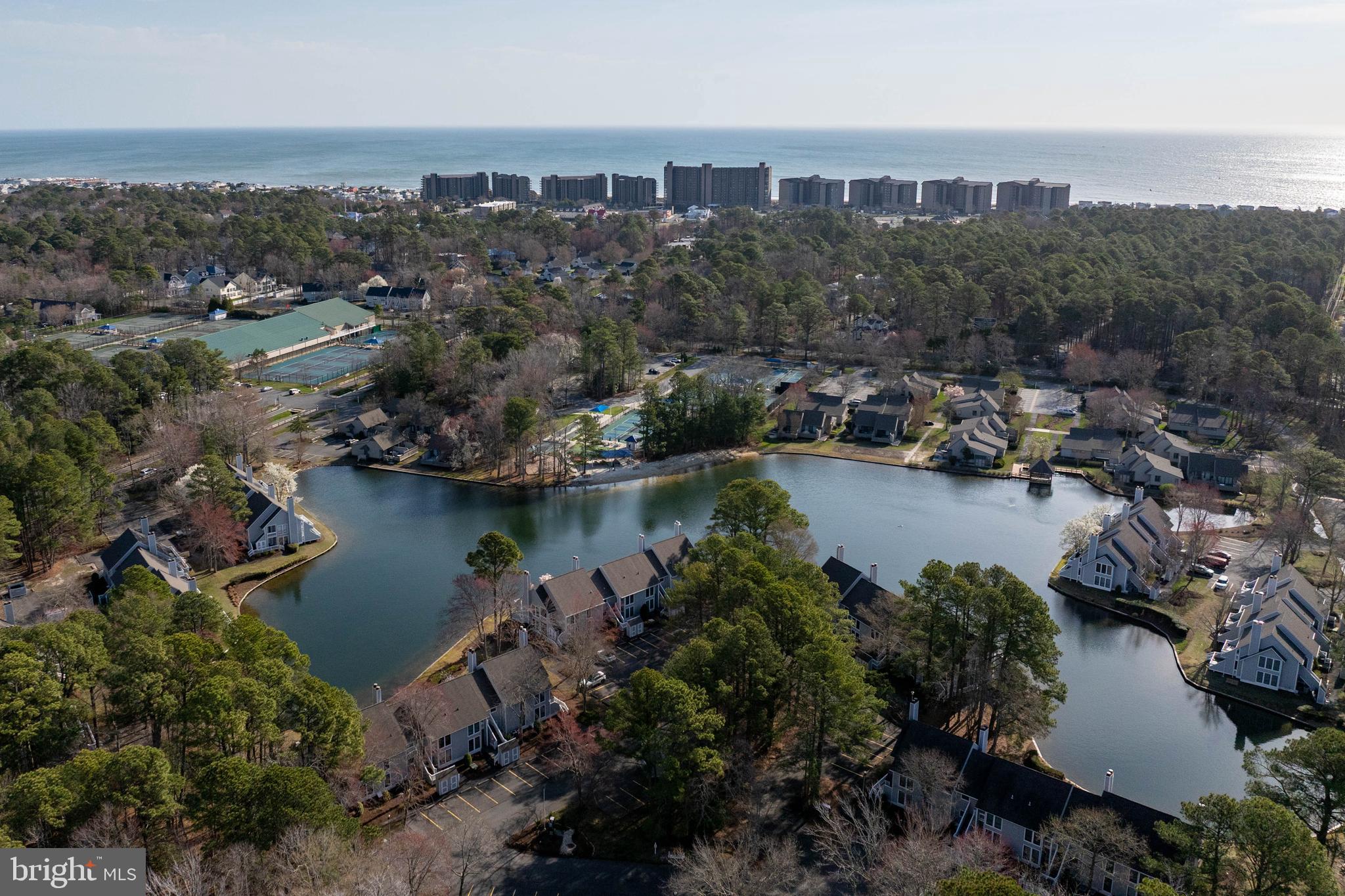 SEA COLONY EAST - Residential