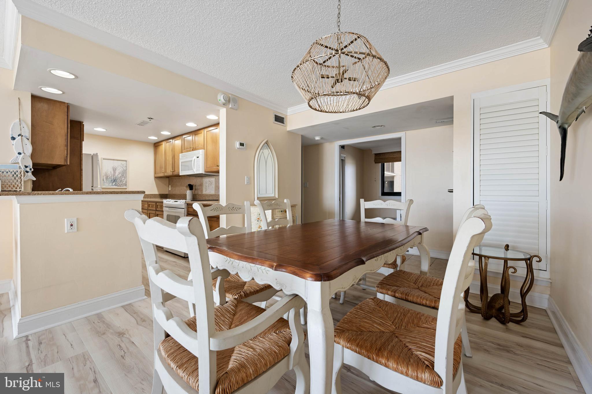 SEA COLONY EAST - Residential