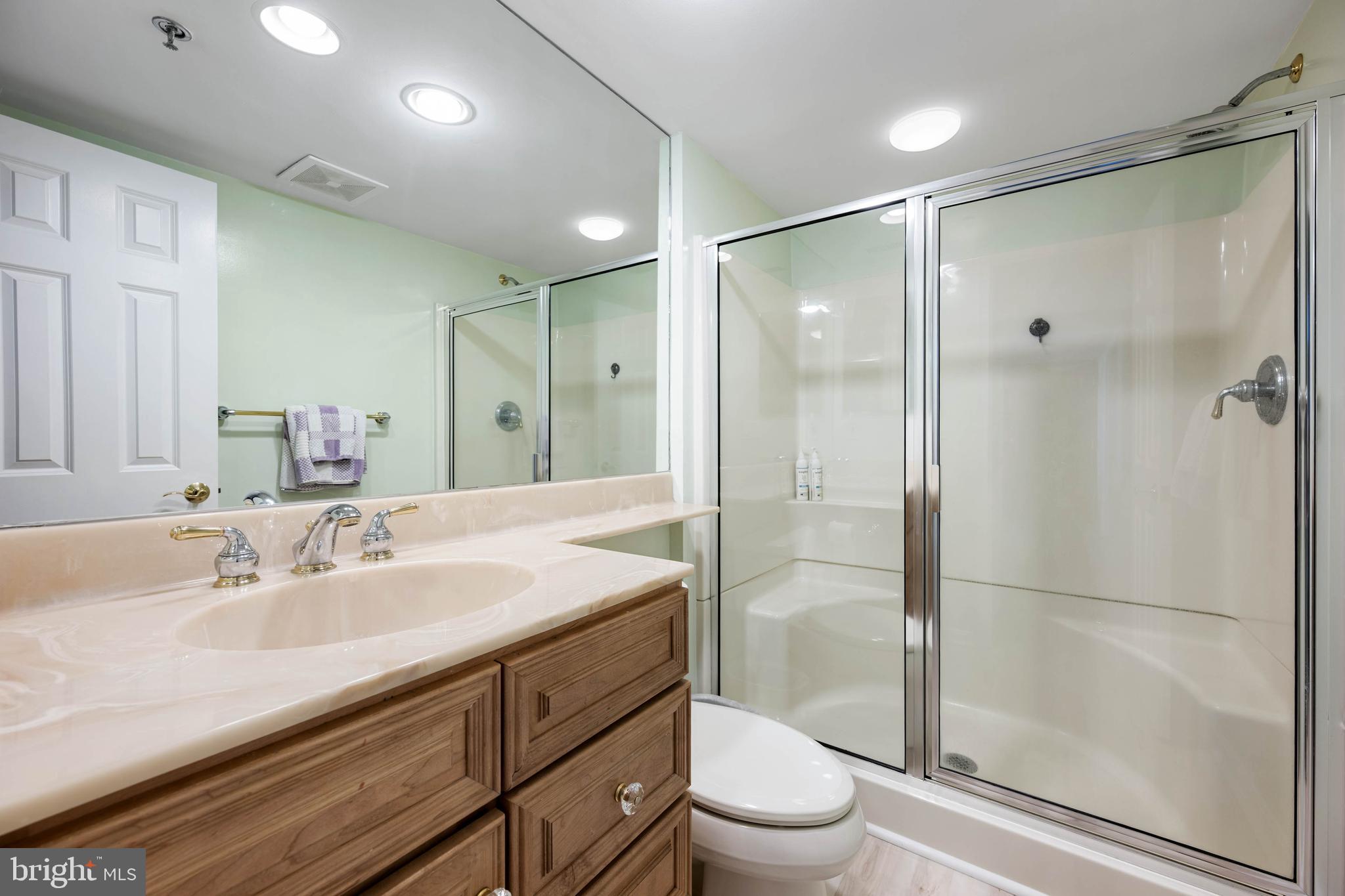 SEA COLONY EAST - Residential