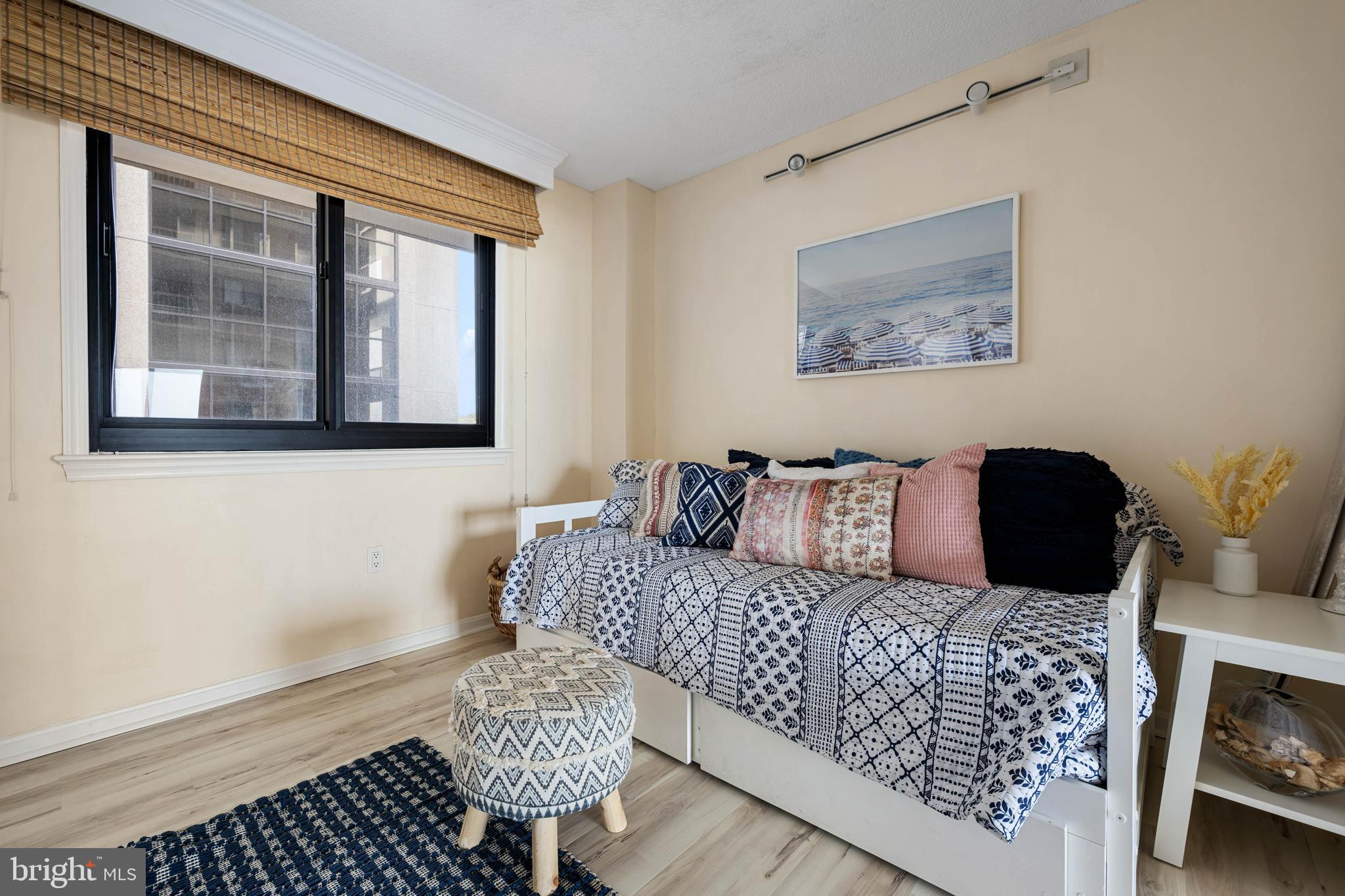 SEA COLONY EAST - Residential