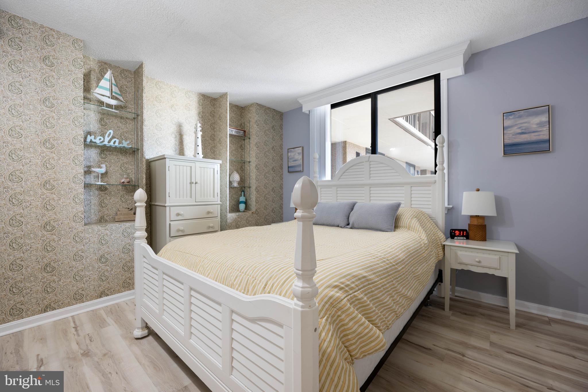 SEA COLONY EAST - Residential