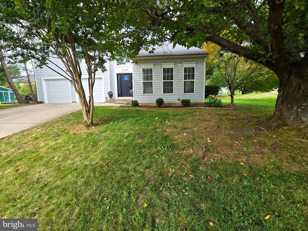 Photo of 5226 Kingsbrook Drive, FREDERICK, MD 21703 (MLS # MDFR2071672)