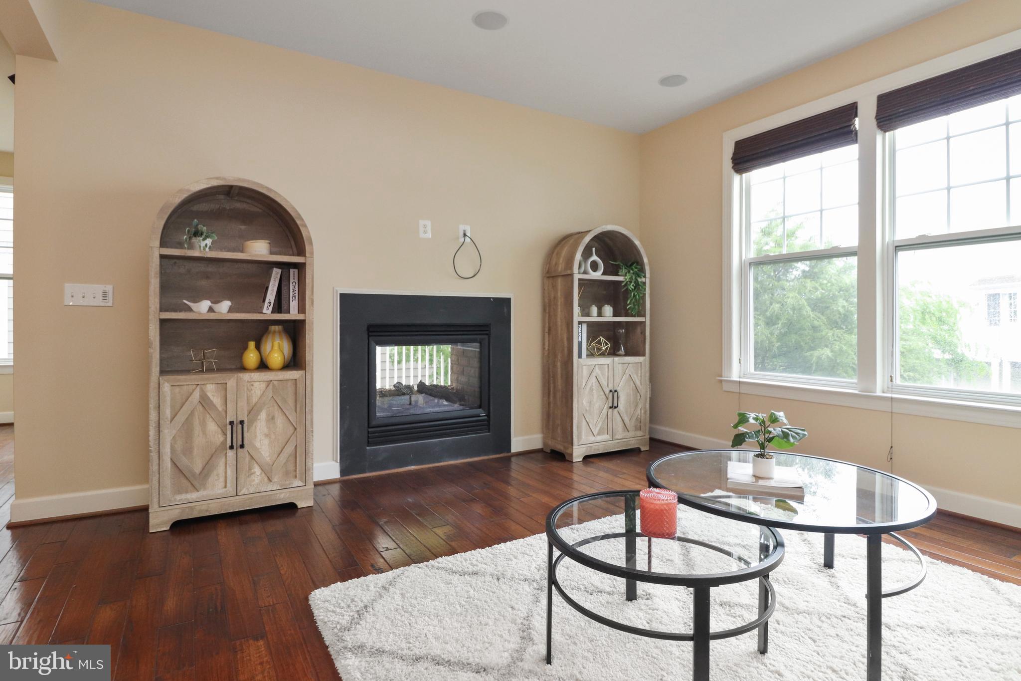 SOUTH VAN BUREN - Residential