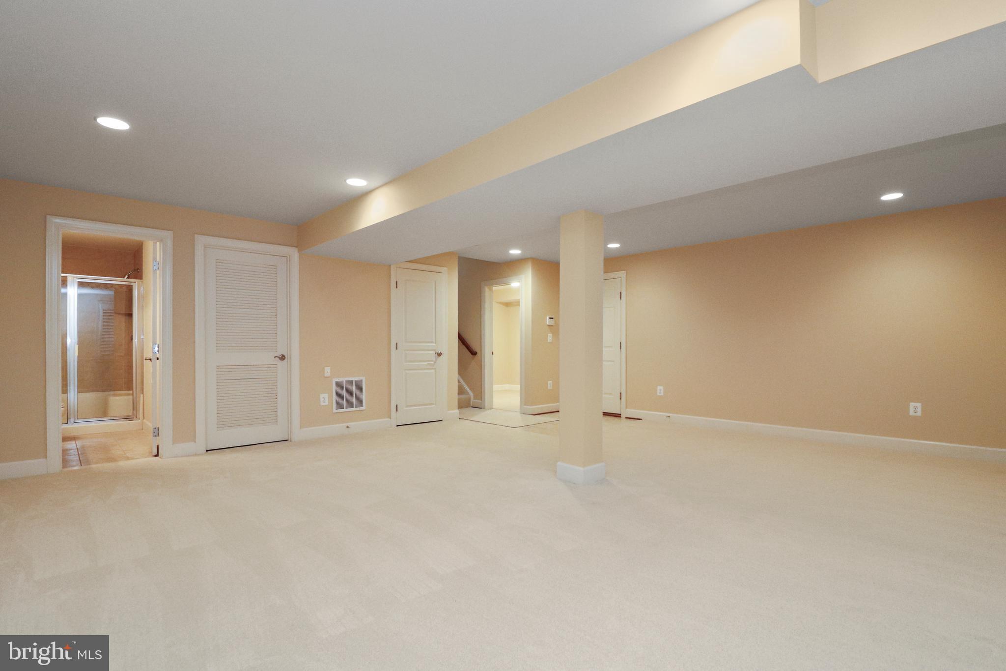 SOUTH VAN BUREN - Residential