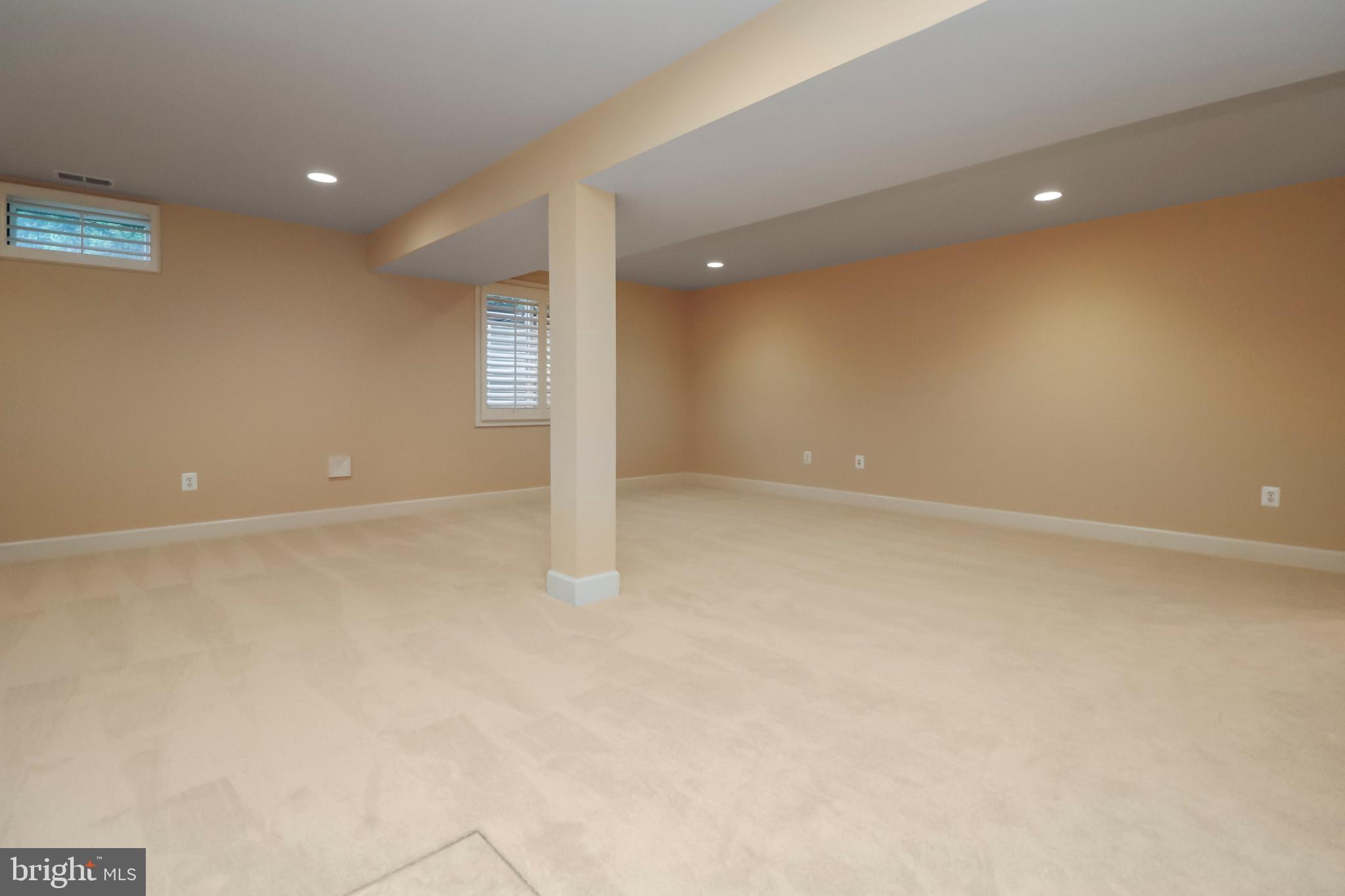 SOUTH VAN BUREN - Residential