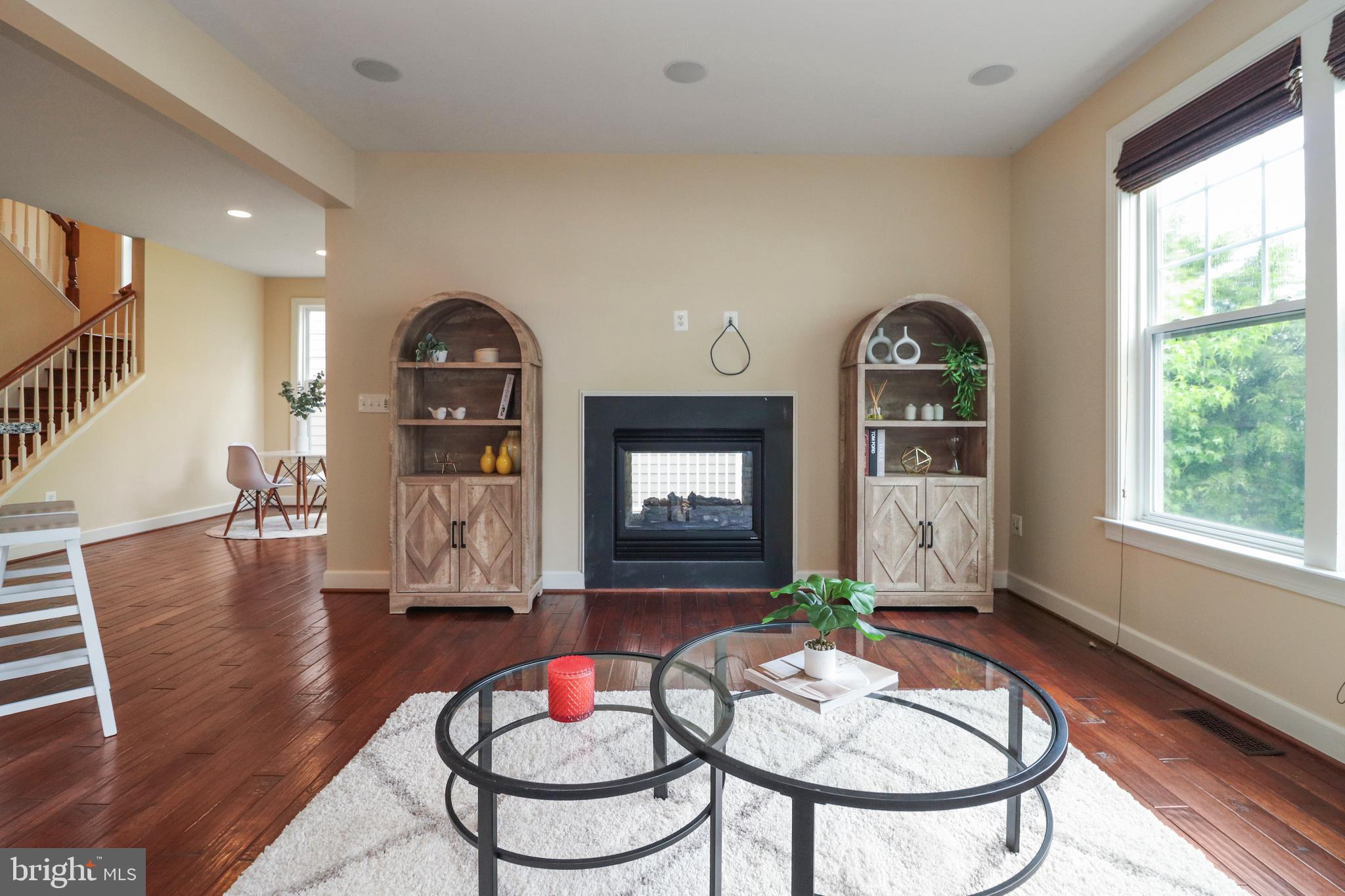 SOUTH VAN BUREN - Residential