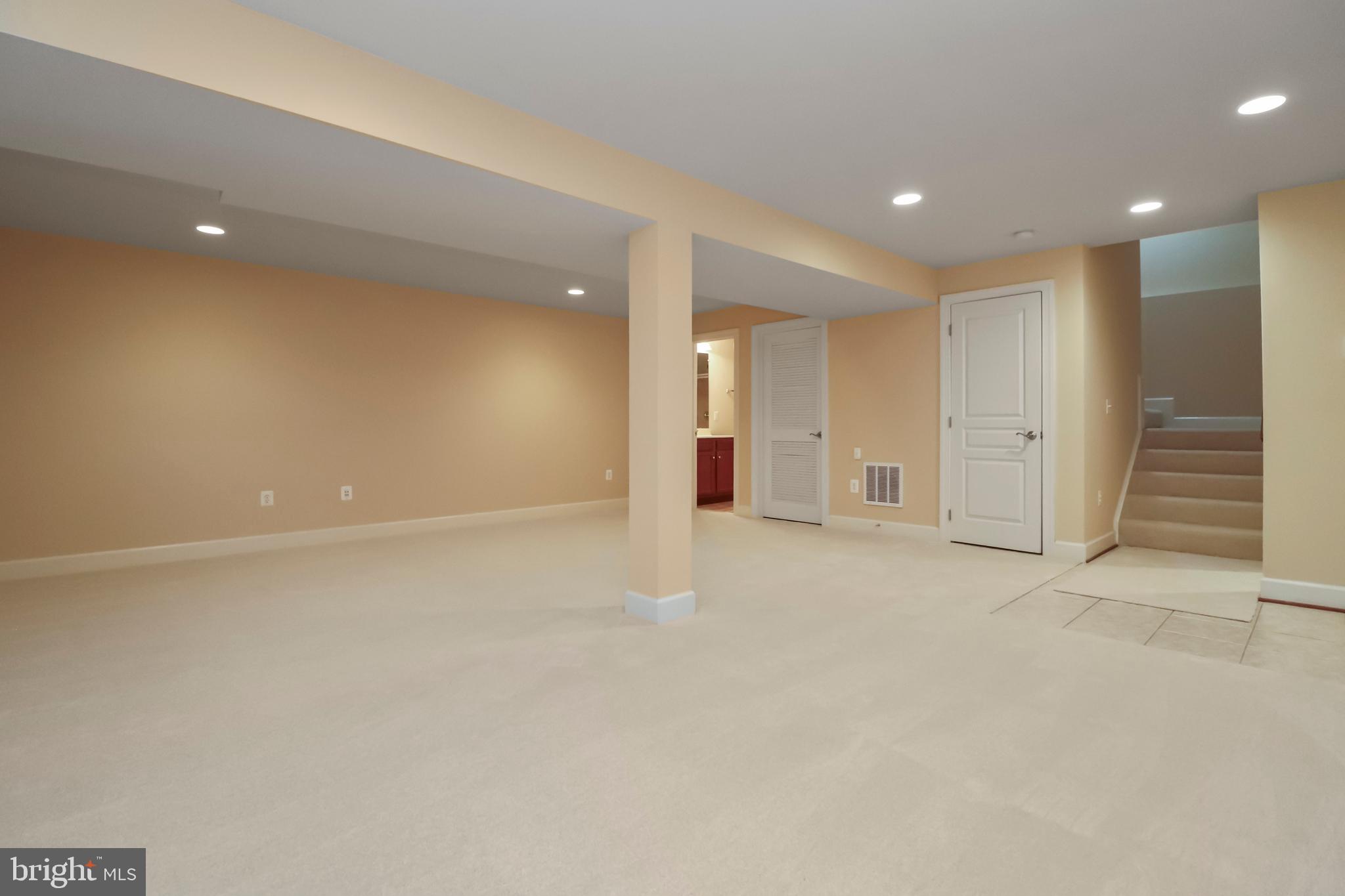 SOUTH VAN BUREN - Residential