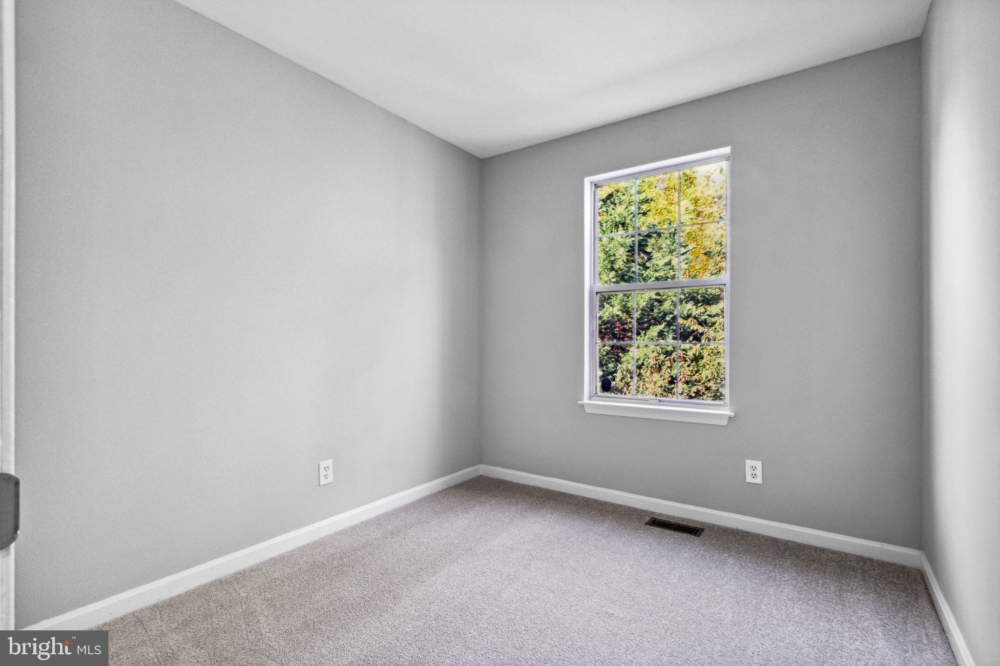 CAROLYN FOREST - Residential