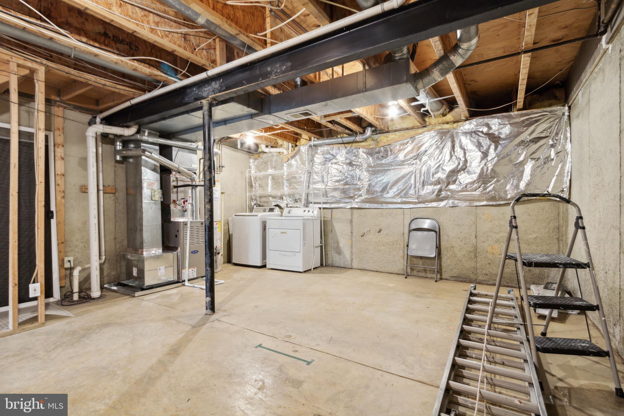 CAROLYN FOREST - Residential