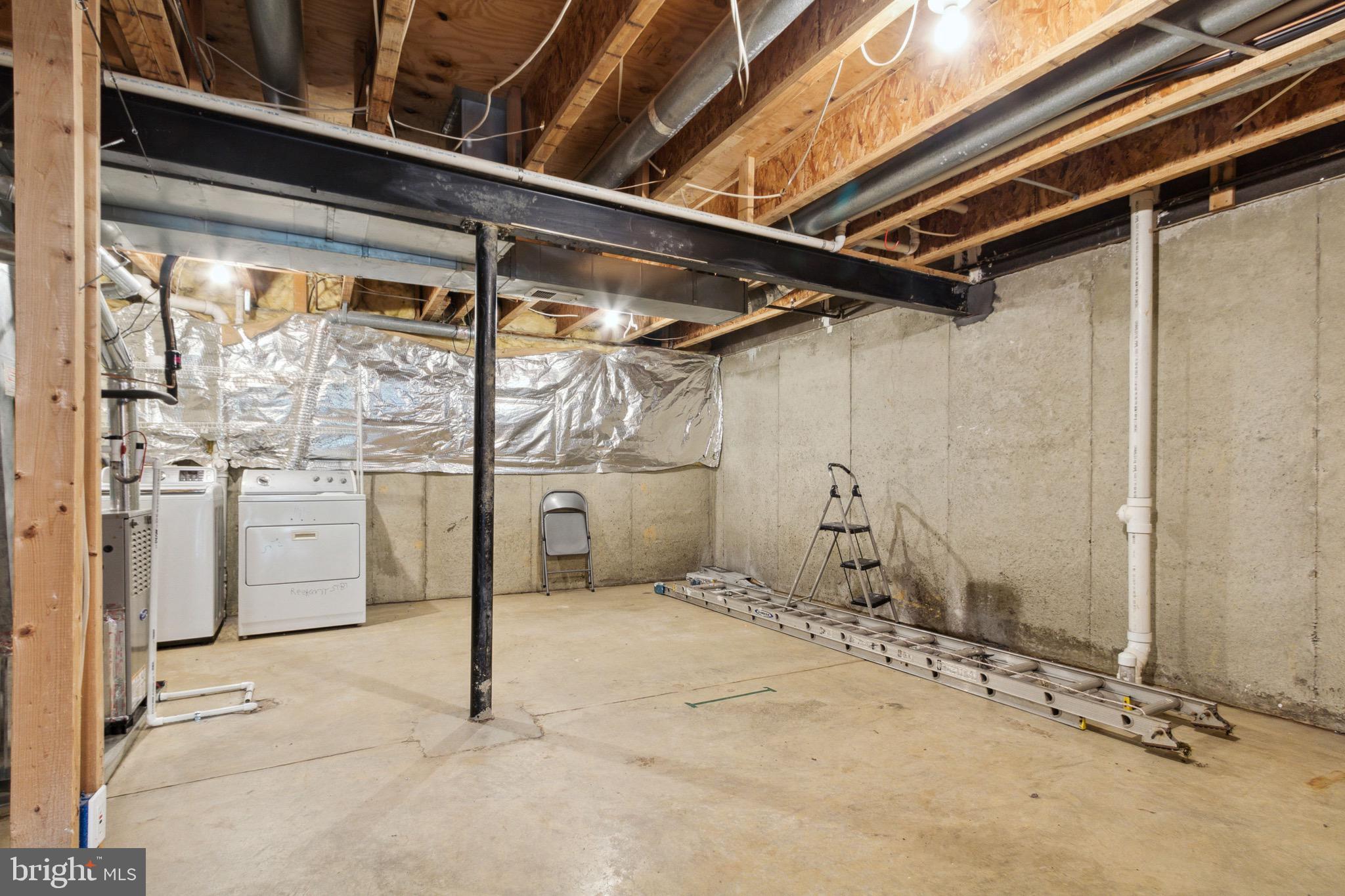 CAROLYN FOREST - Residential