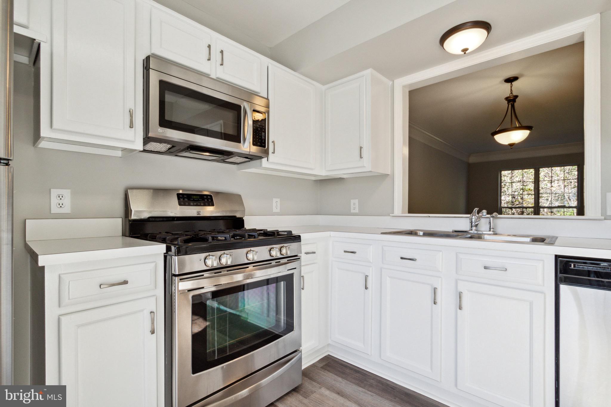 CAROLYN FOREST - Residential