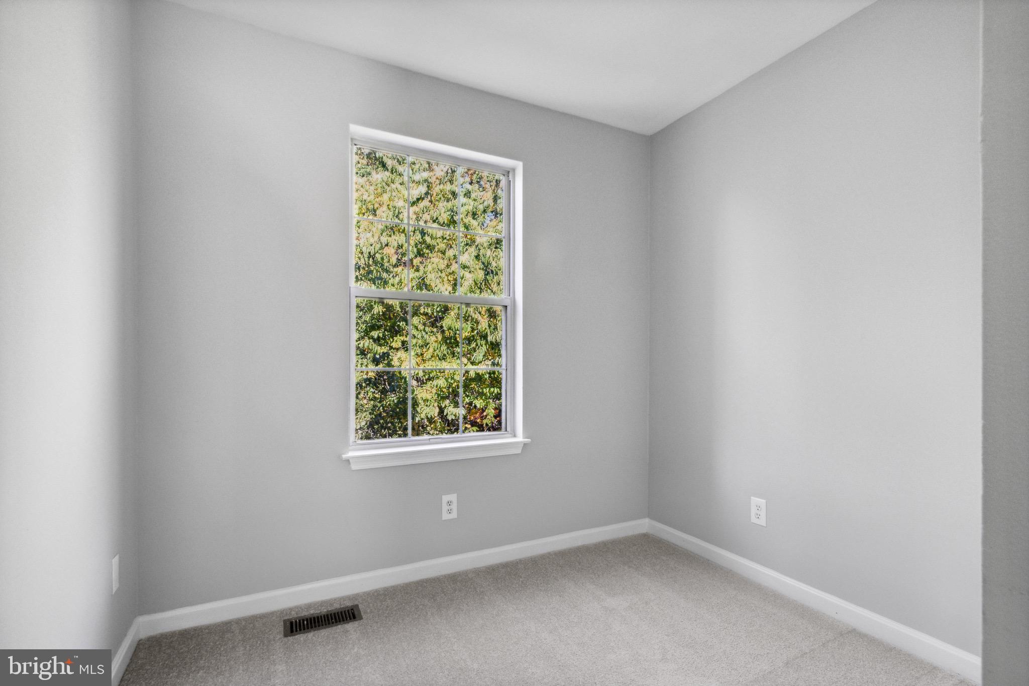 CAROLYN FOREST - Residential