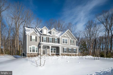 112 LAKE BLUFF COURT FREDERICKSBURG VA 22406