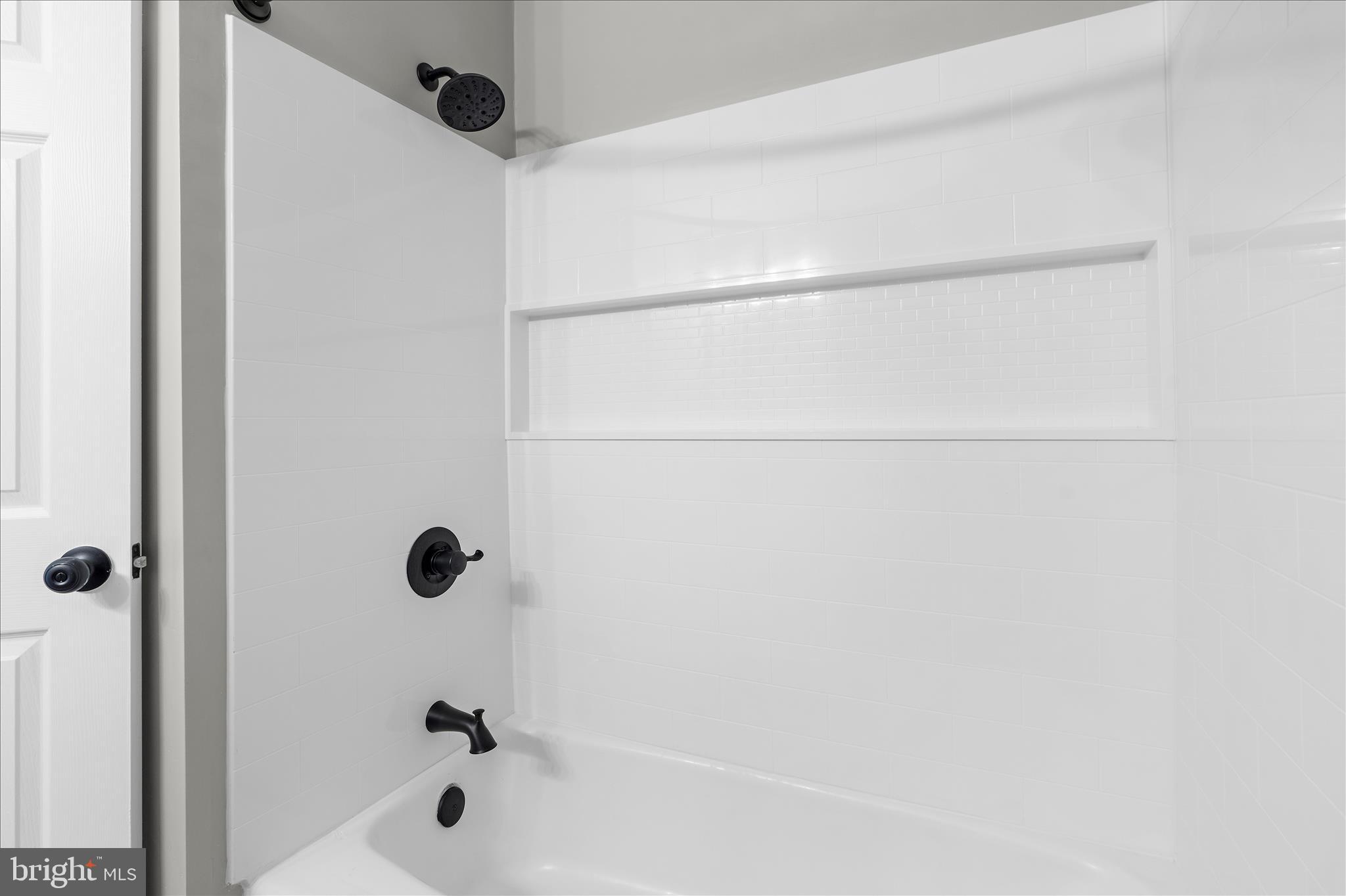 RIVA FARMS - Residential