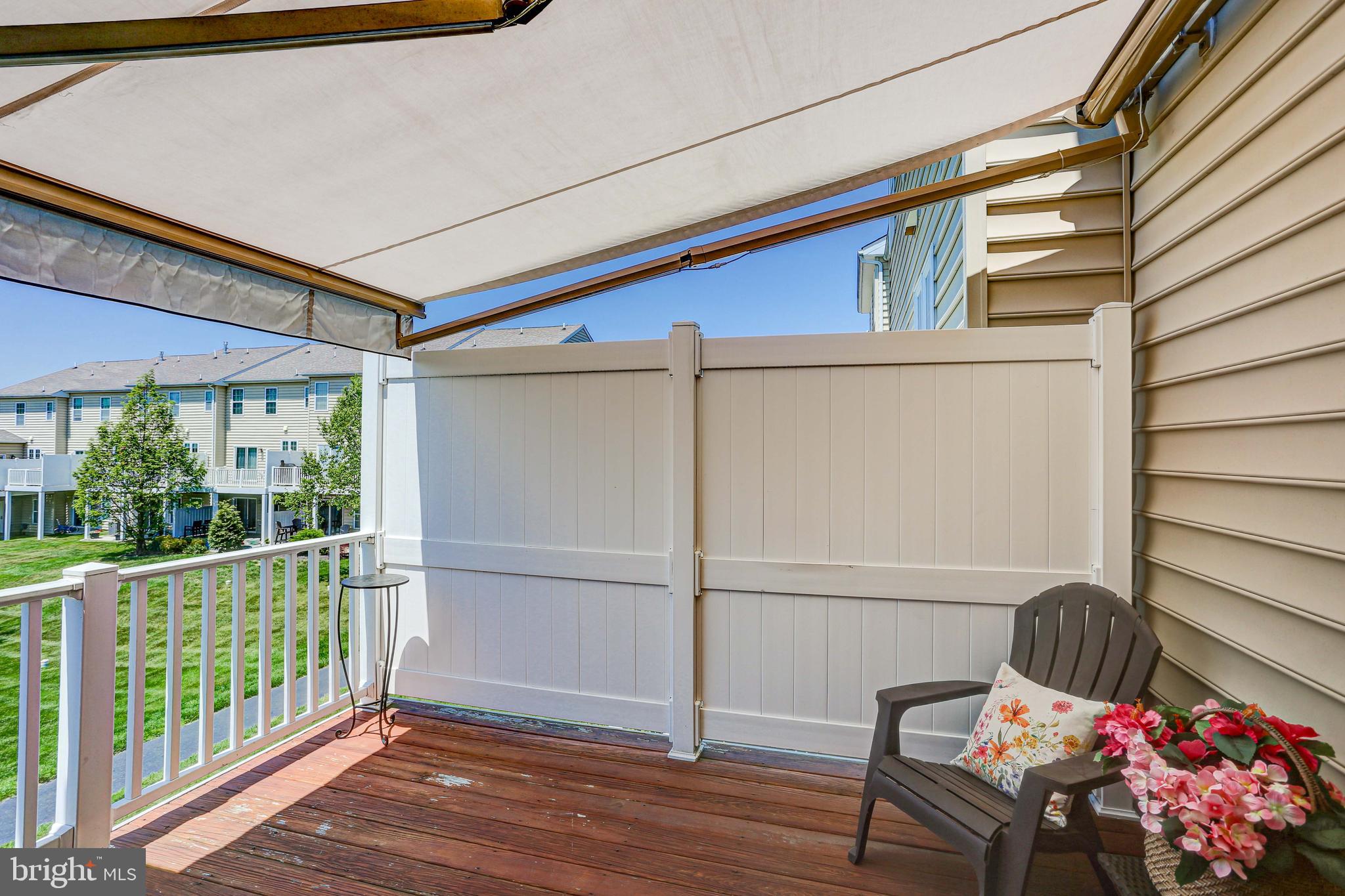 VILL AT COUNTRY VIEW - Residential