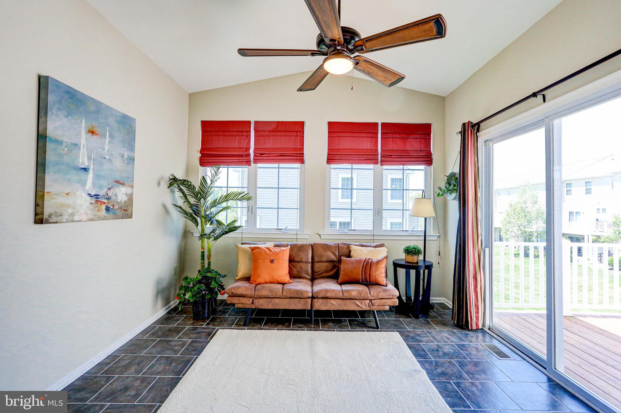 VILL AT COUNTRY VIEW - Residential