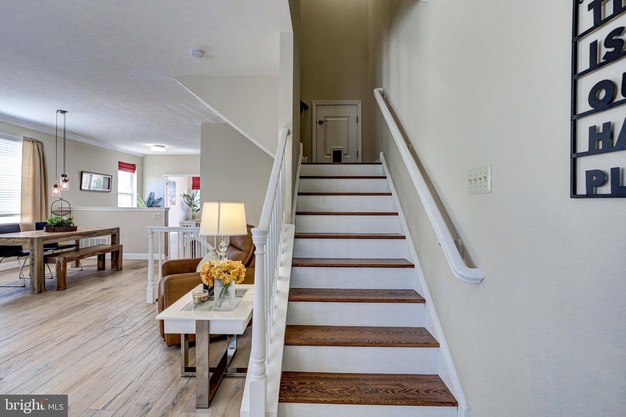 VILL AT COUNTRY VIEW - Residential