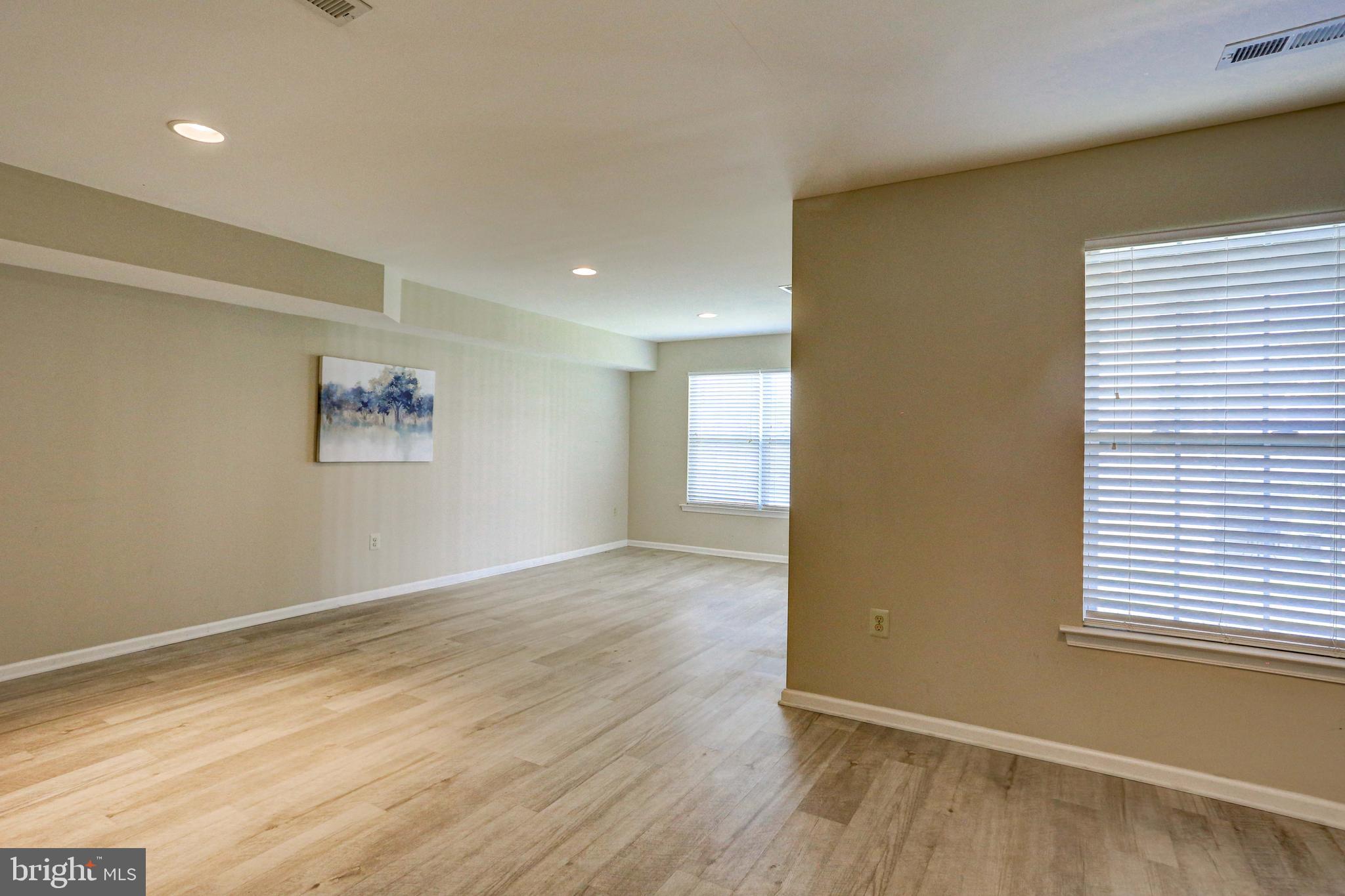 VILL AT COUNTRY VIEW - Residential