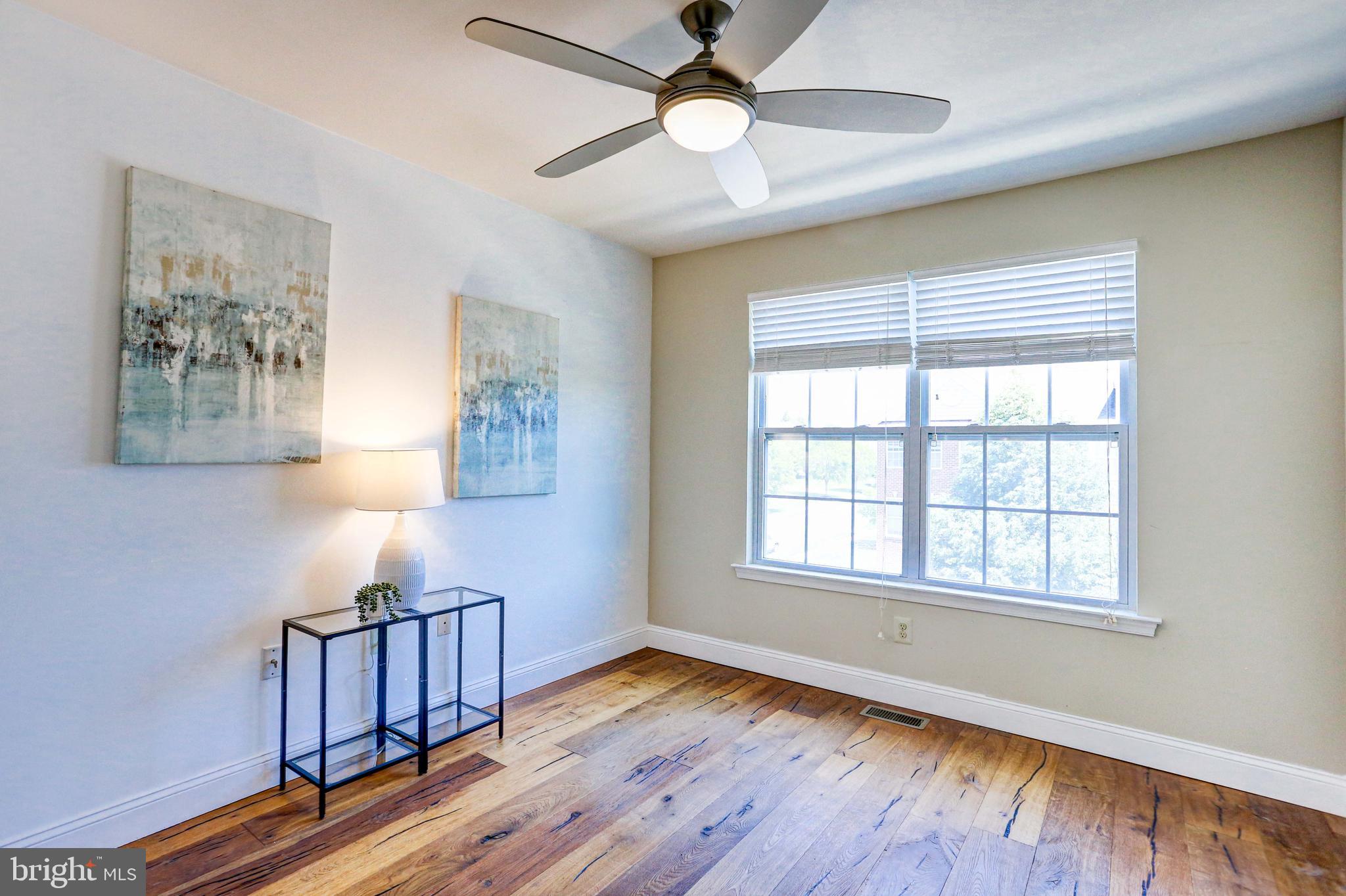 VILL AT COUNTRY VIEW - Residential