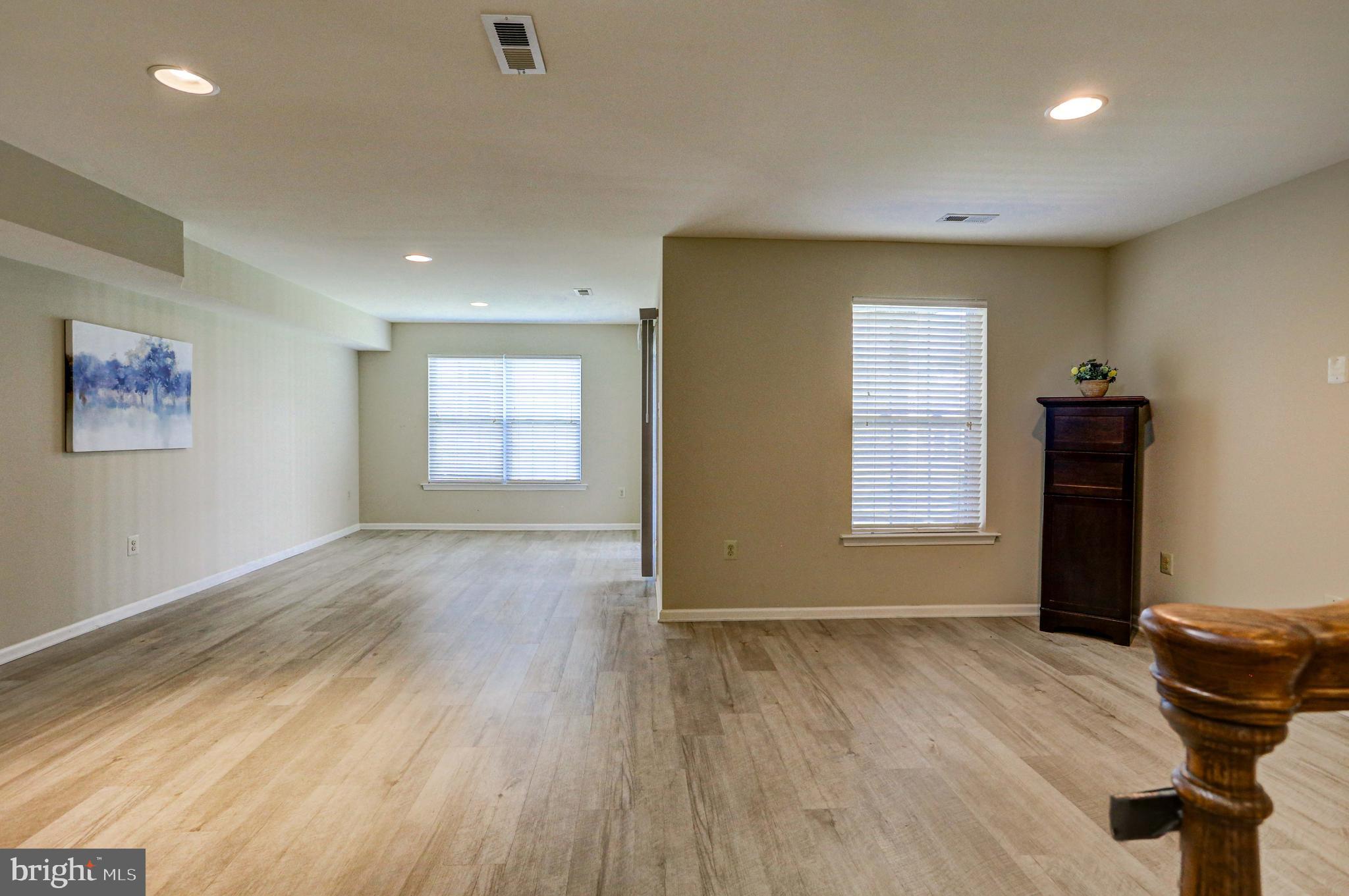 VILL AT COUNTRY VIEW - Residential