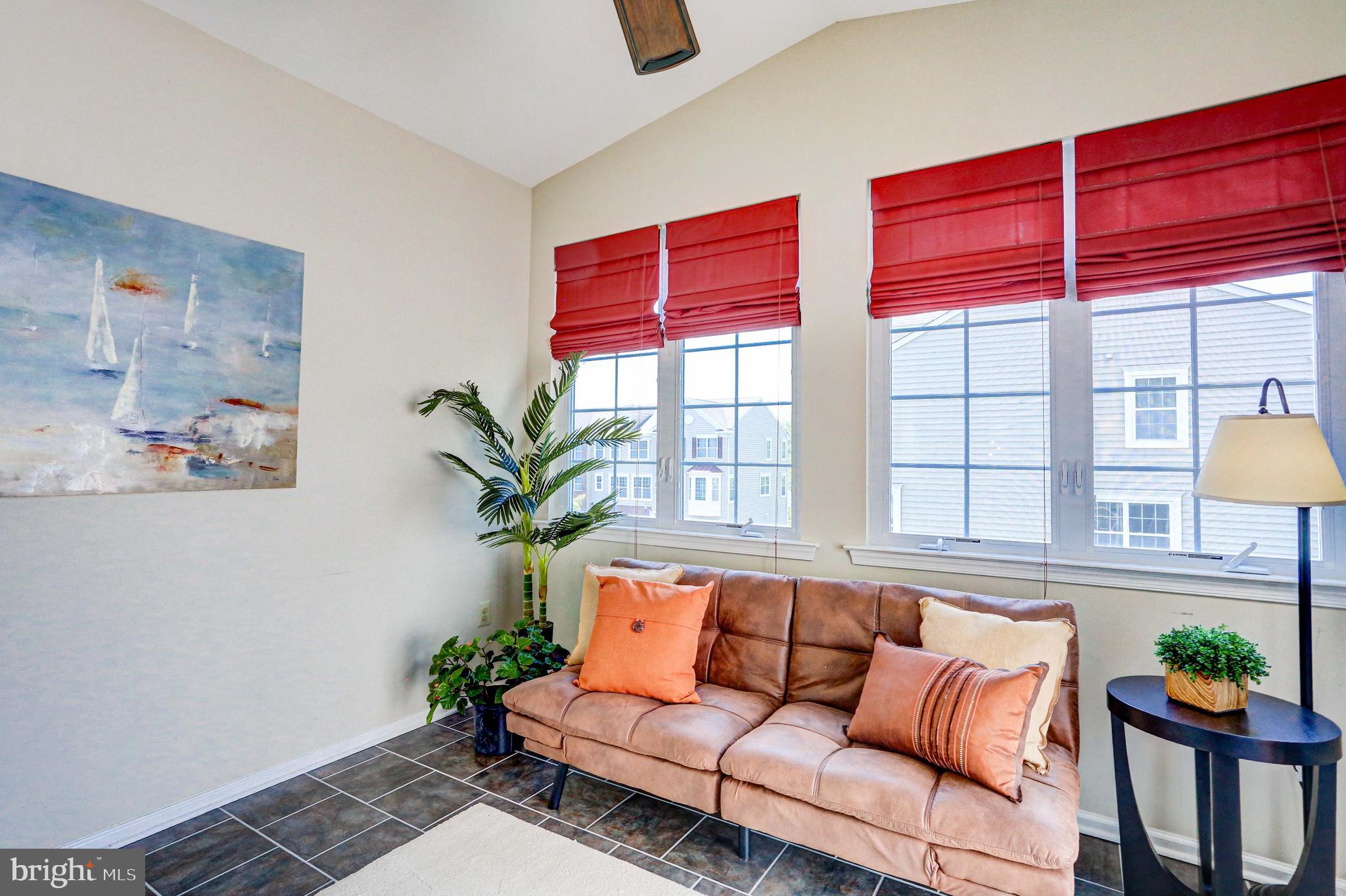 VILL AT COUNTRY VIEW - Residential