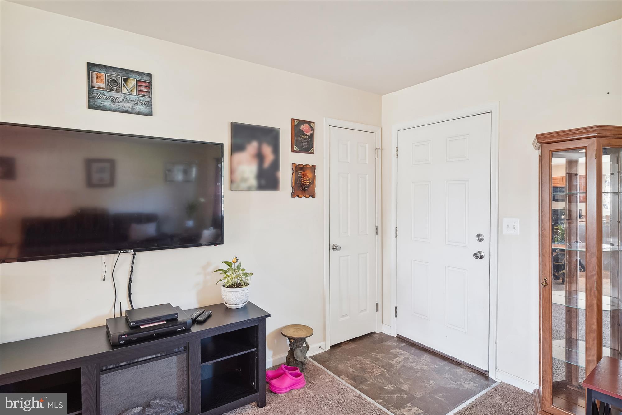 QUAKER ESTATES - Residential