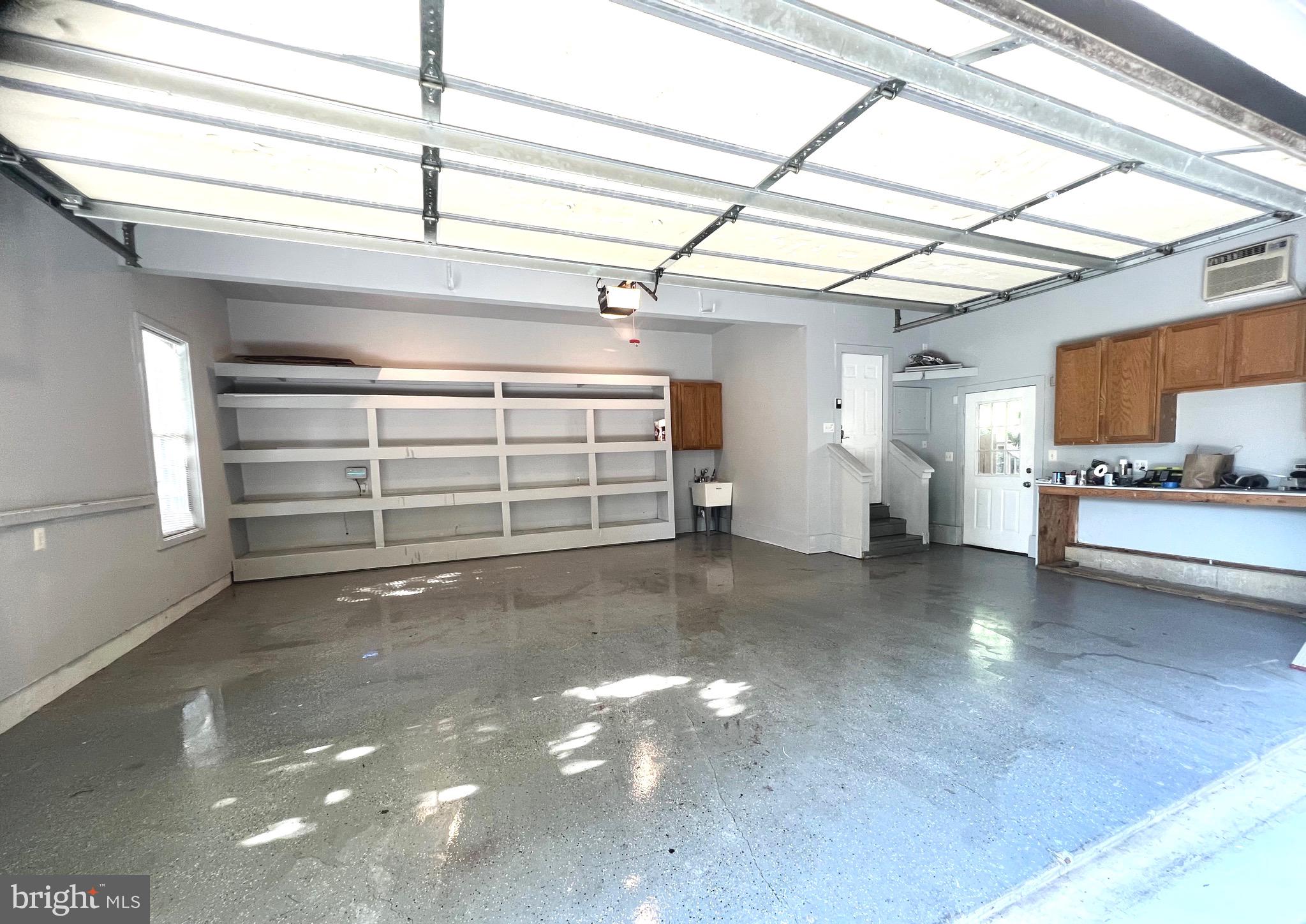 HAMPTON OAKS - Residential