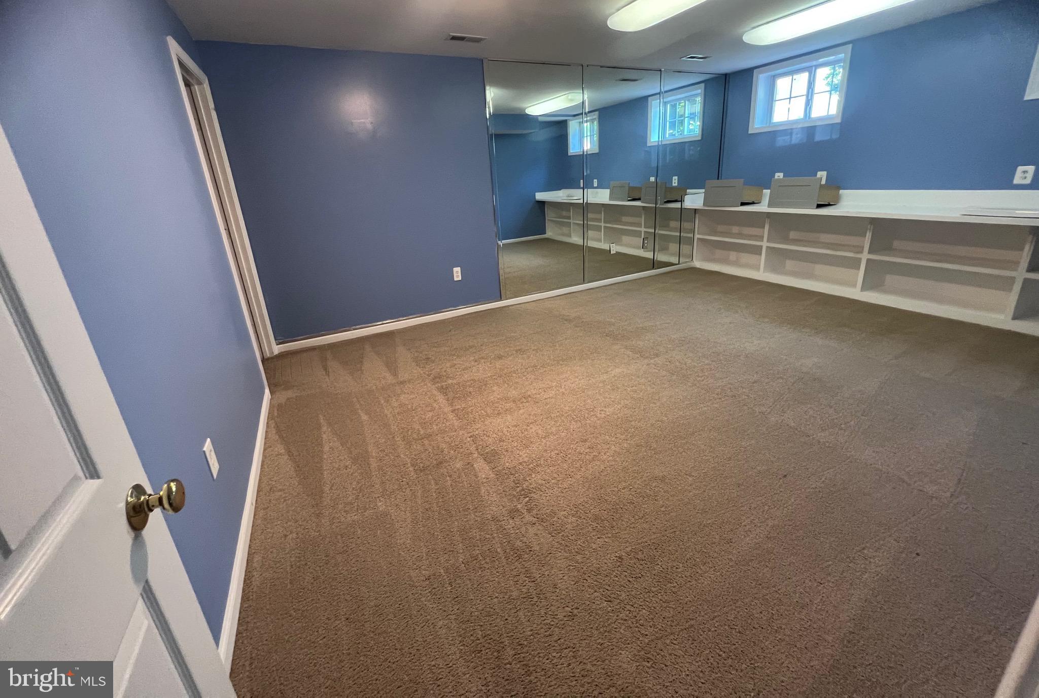 HAMPTON OAKS - Residential